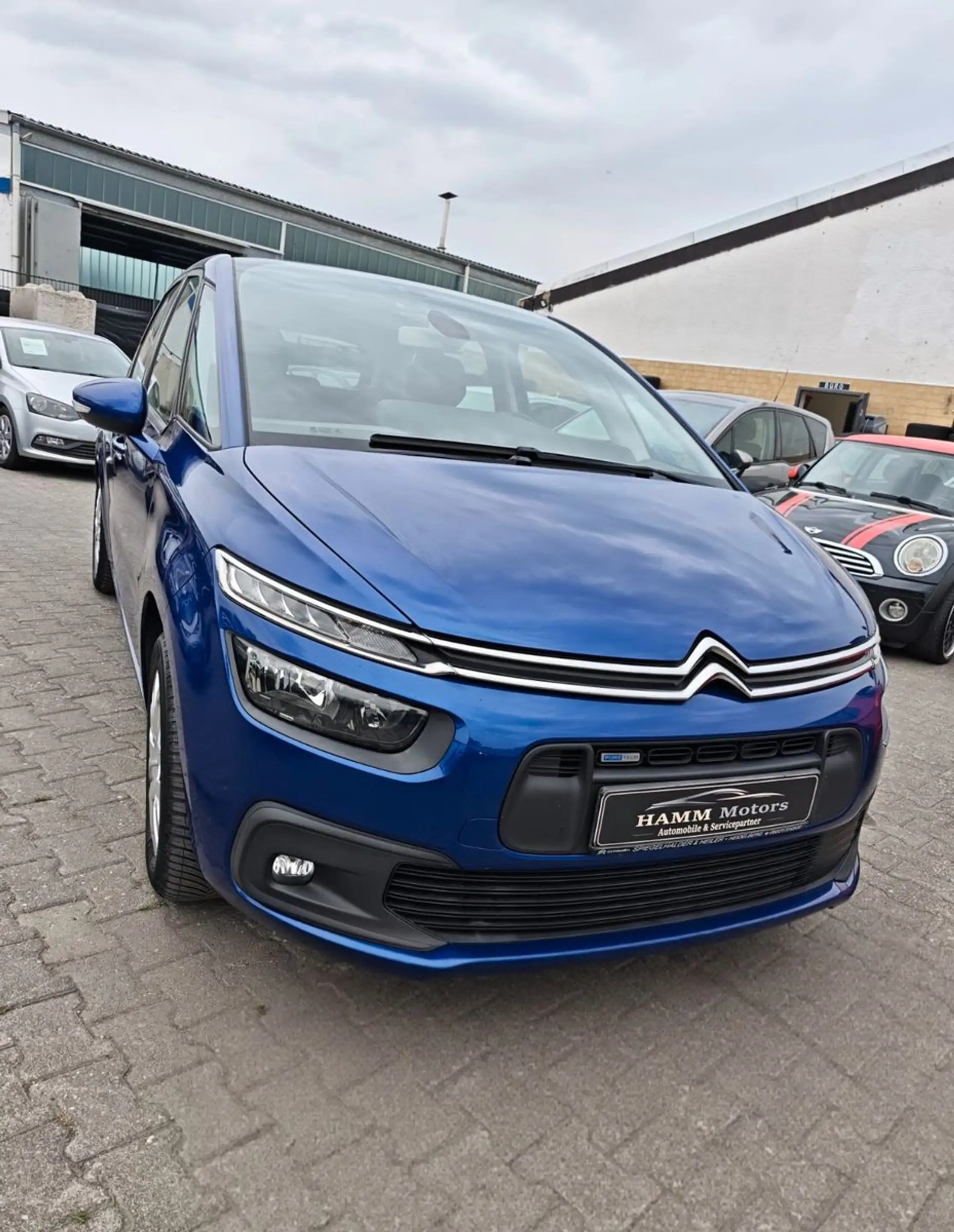 Citroen C4 Picasso /Spacetourer Live — photo 2