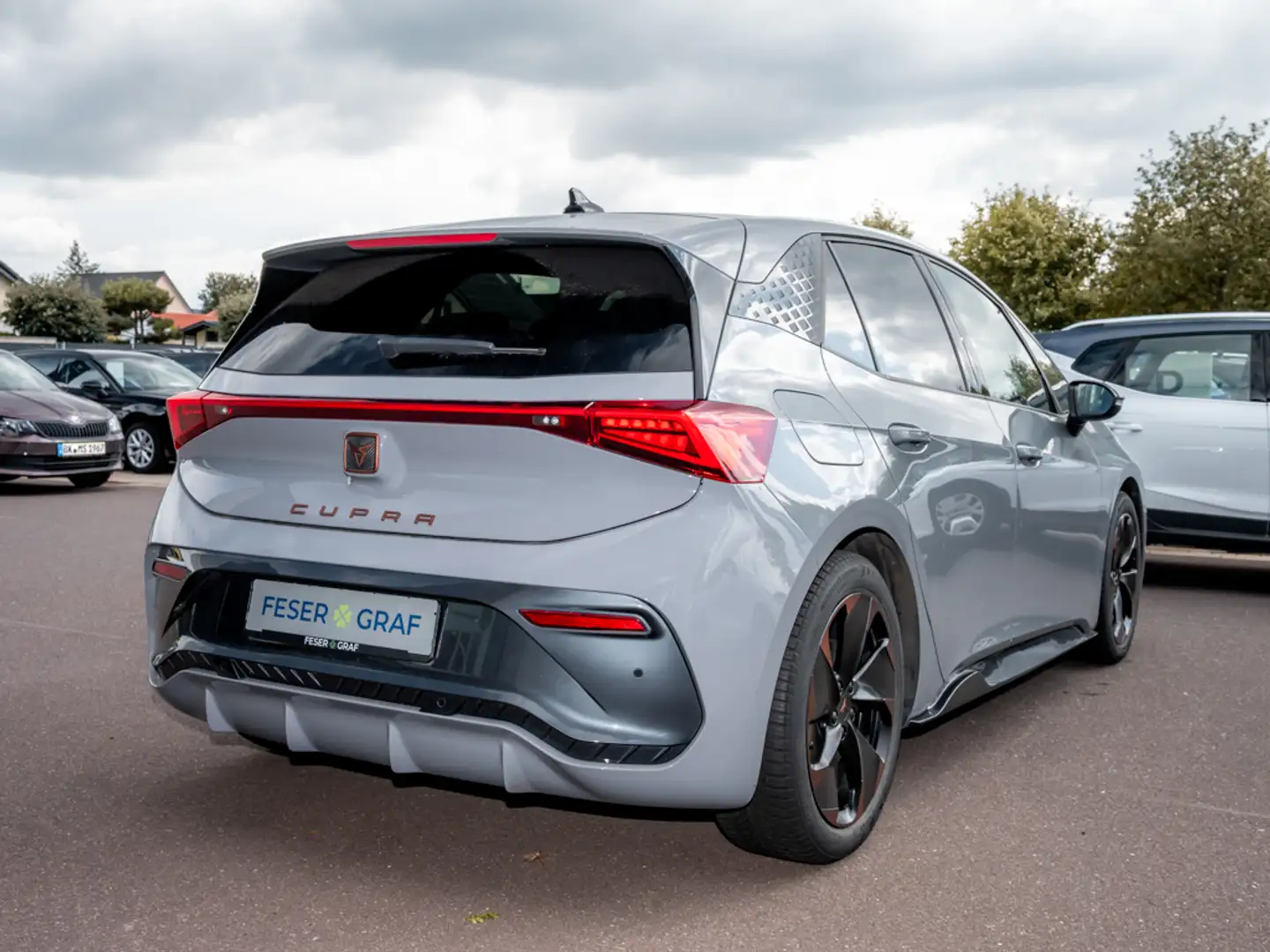 CUPRA Born 150 kW 58kWh BEATS/FULL-LINK/SHZ/2xPDC Gris - 2