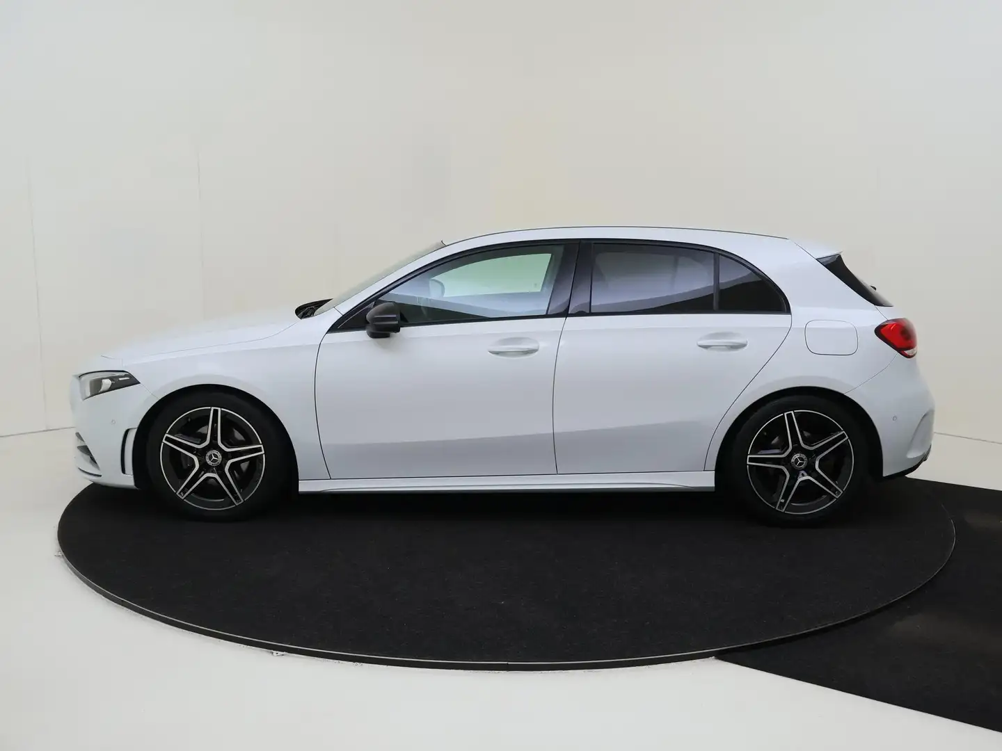 Mercedes-Benz A 180 Business Solution AMG Night Upgrade / Stoelverwarm Blanc - 2