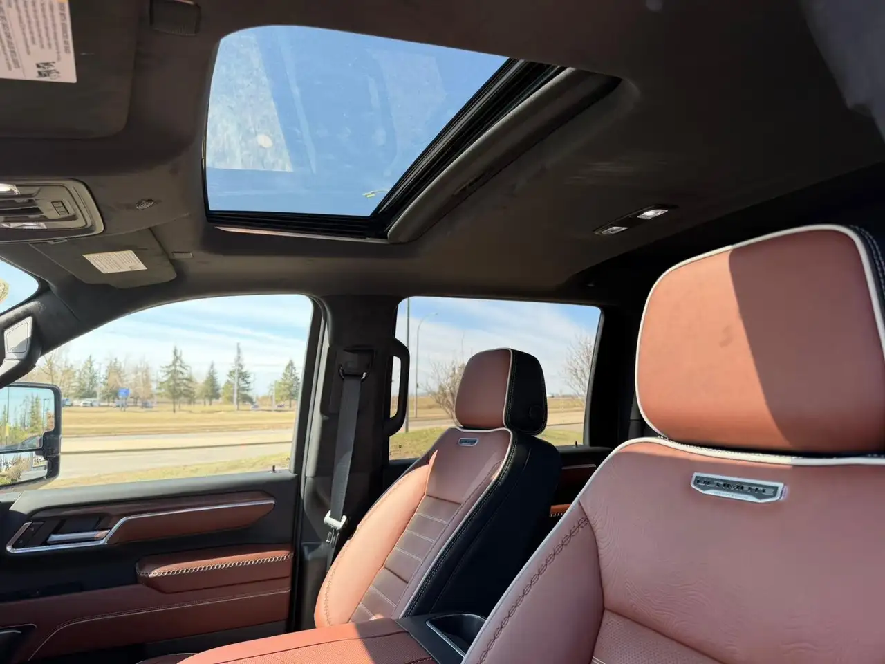 GMC Sierra 3500HD снимка GMC Sierra 3500HD