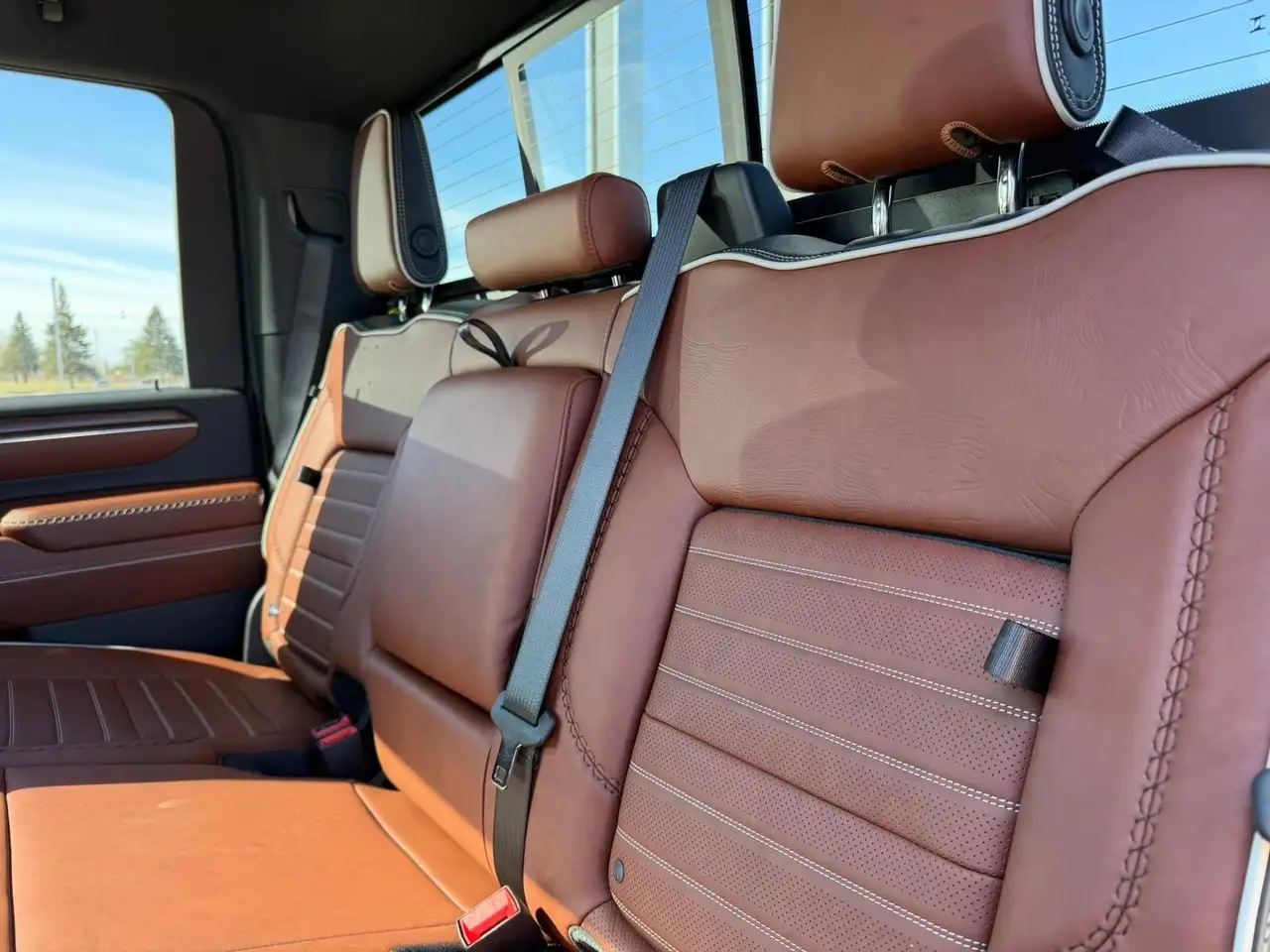 GMC Sierra 3500HD снимка GMC Sierra 3500HD