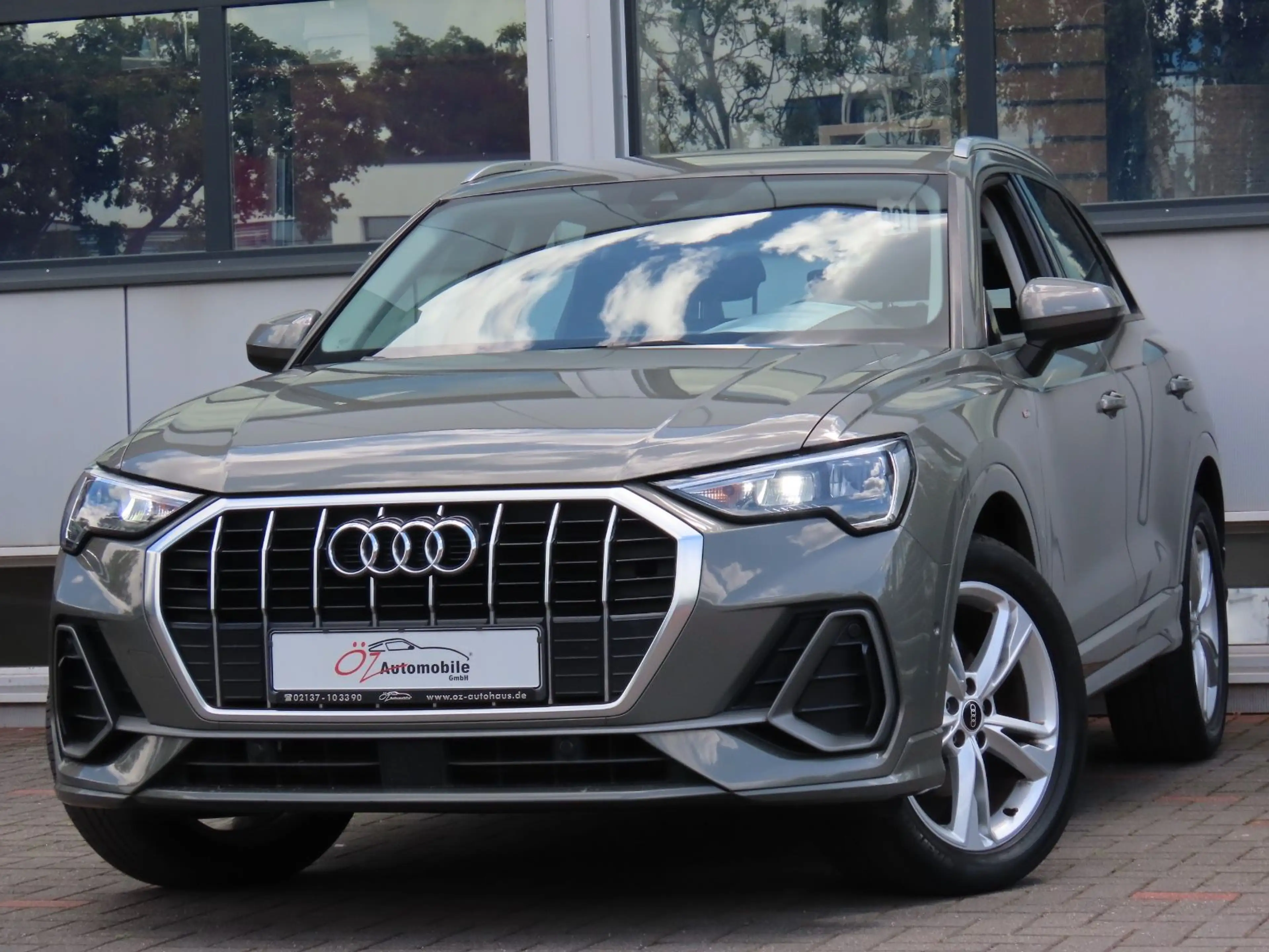 Audi Q3 35 TDI S tronic S line Leder Klimaauto. Navi — photo 5