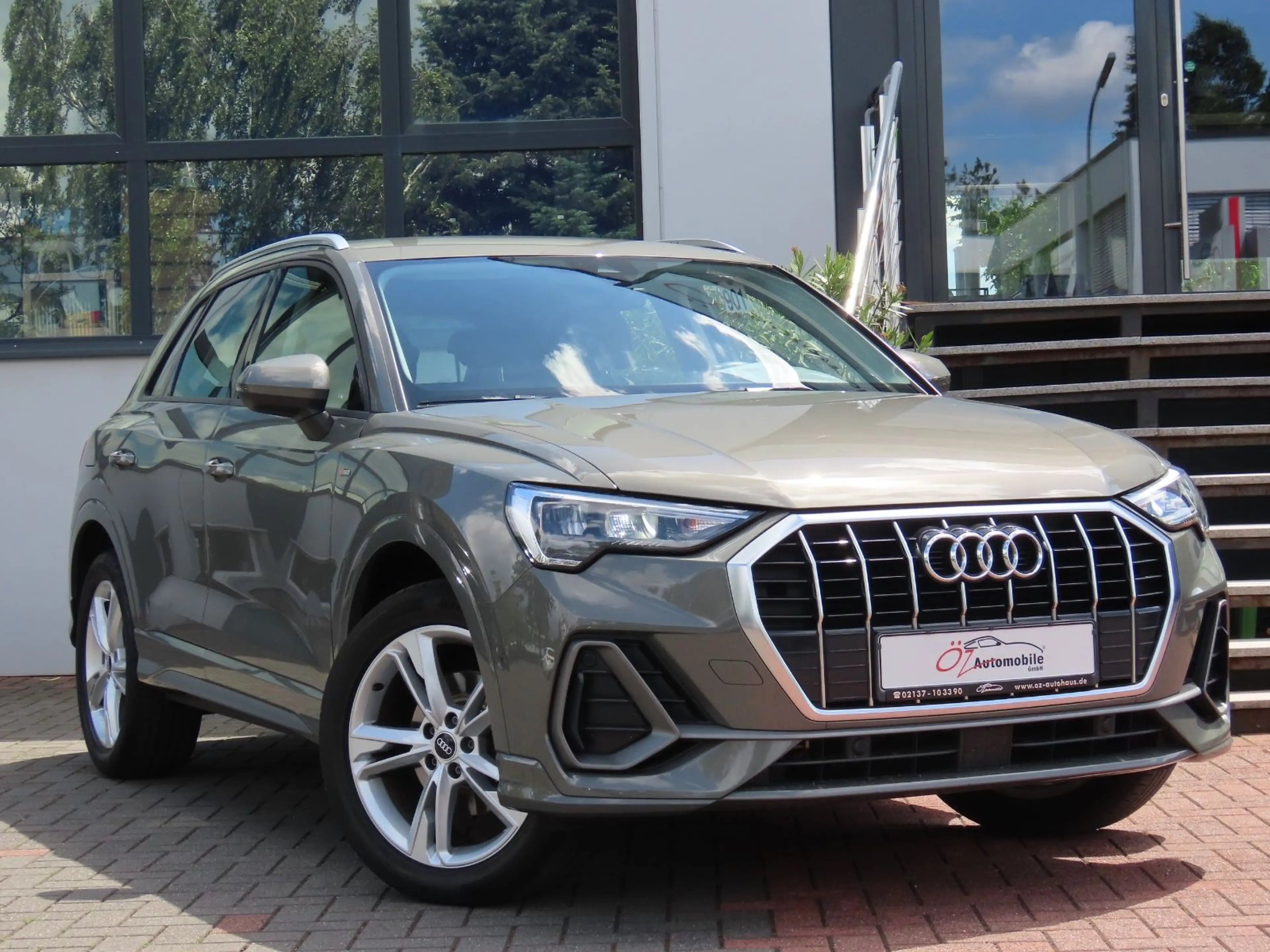 Audi Q3 35 TDI S tronic S line Leder Klimaauto. Navi