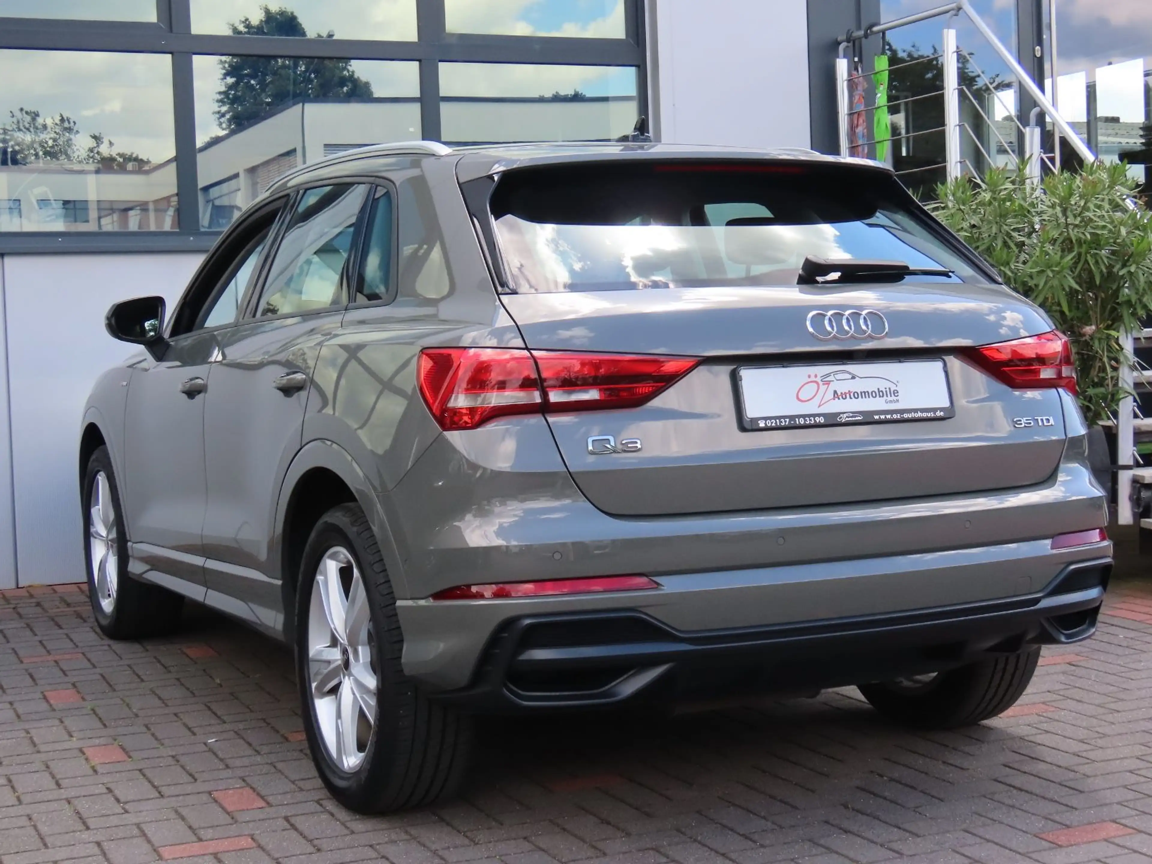 Audi Q3 35 TDI S tronic S line Leder Klimaauto. Navi — photo 11