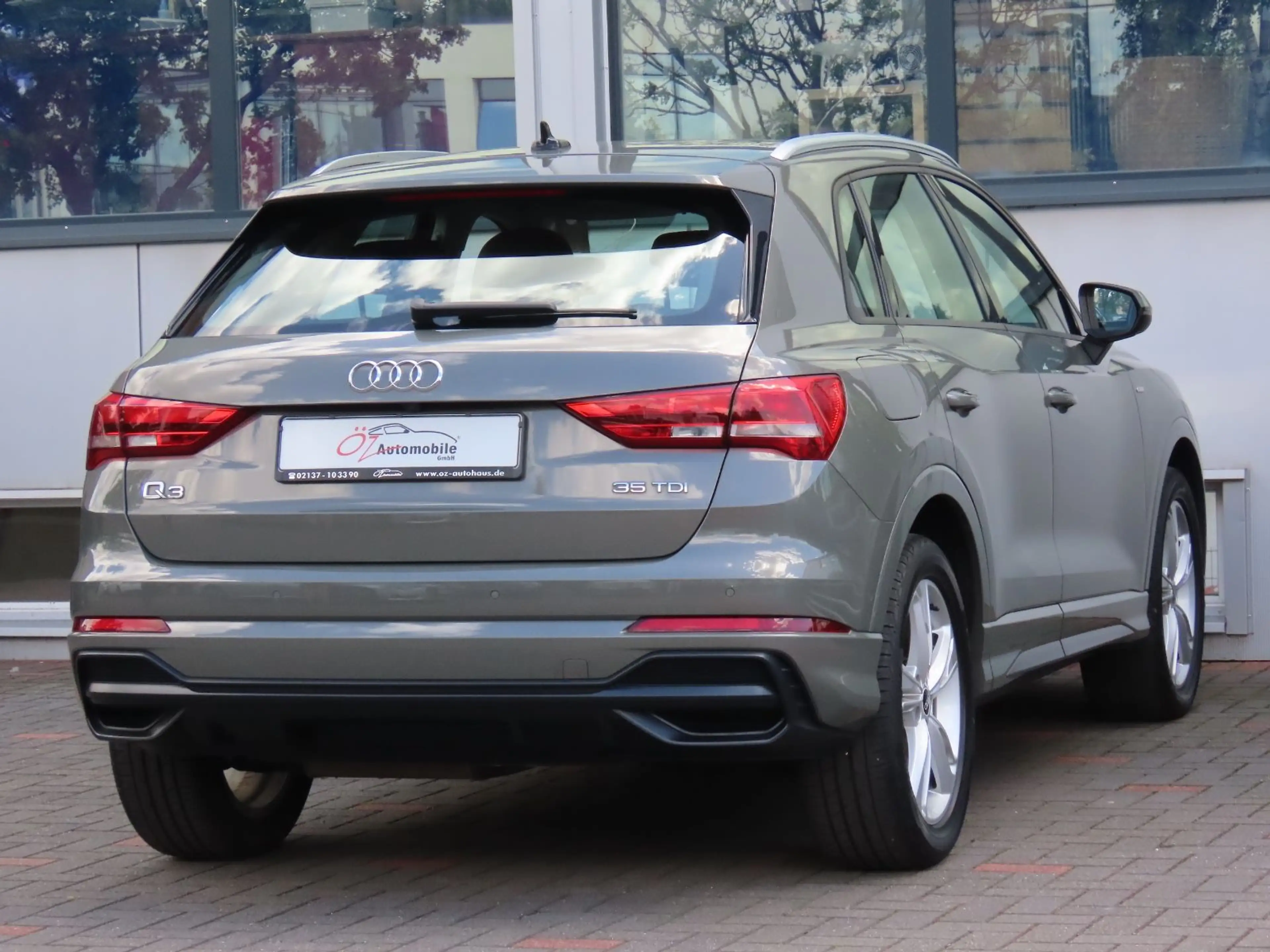 Audi Q3 35 TDI S tronic S line Leder Klimaauto. Navi — photo 7