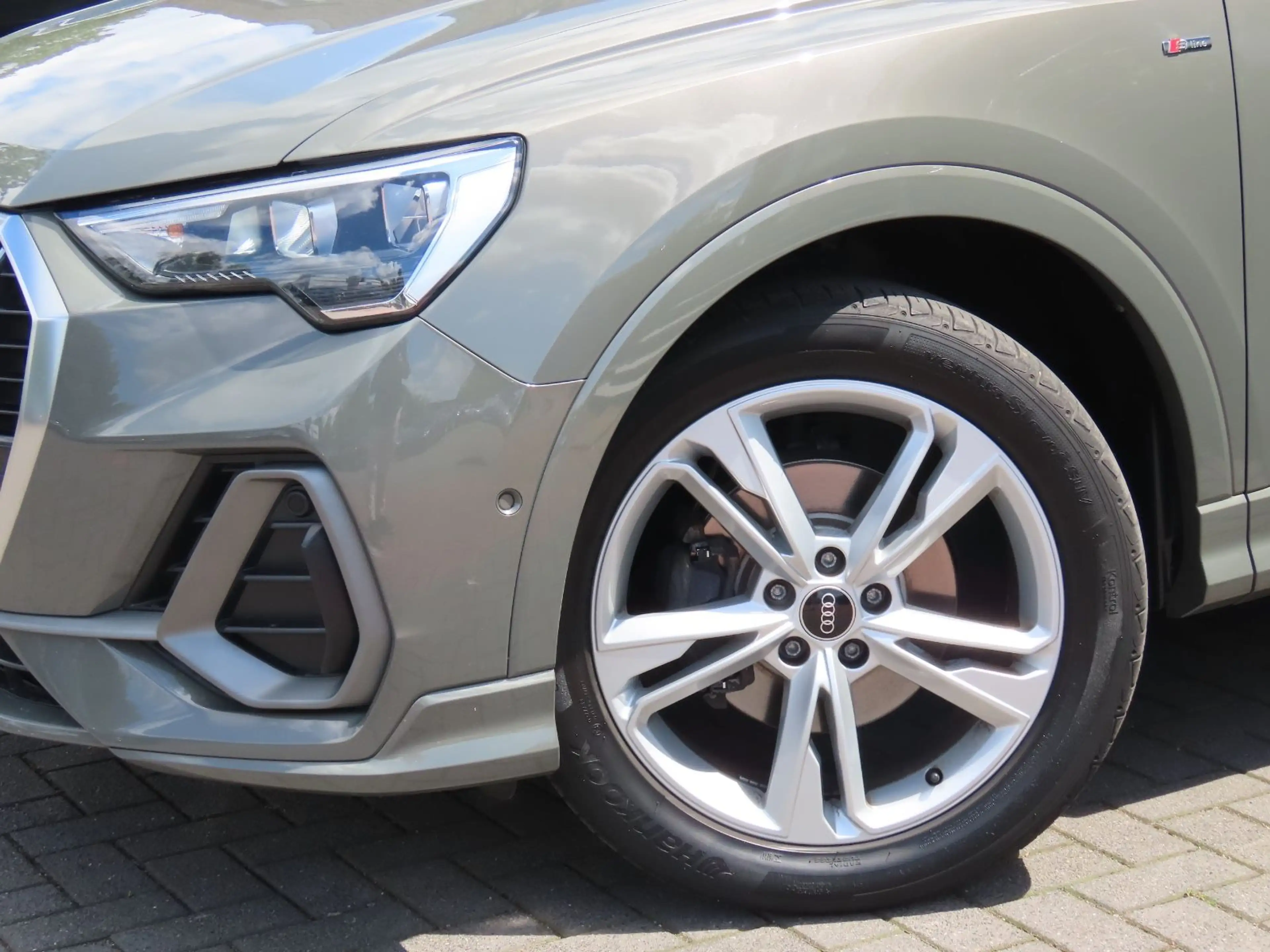 Audi Q3 35 TDI S tronic S line Leder Klimaauto. Navi — photo 6