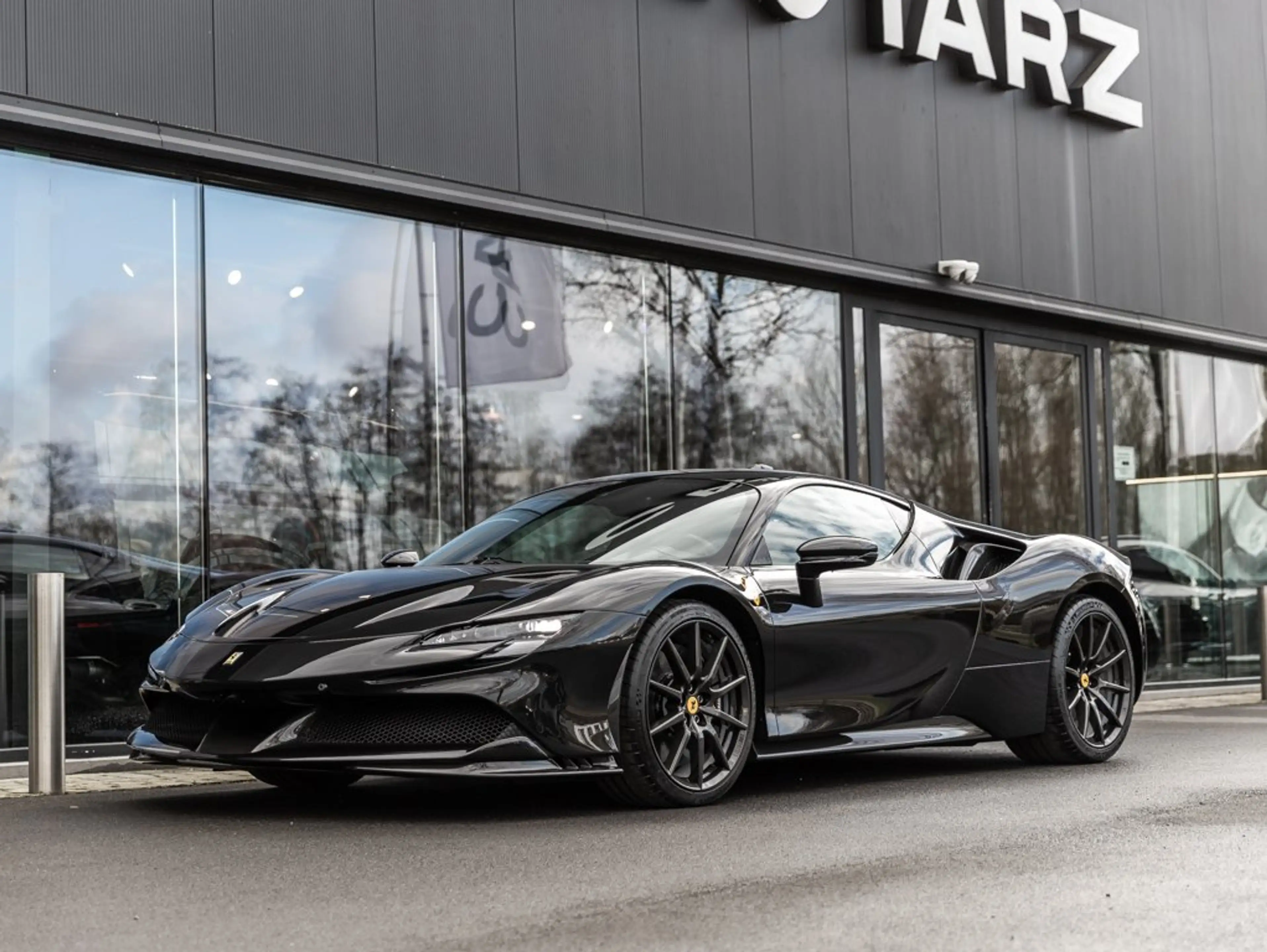 Ferrari SF90 Stradale NERO DAYTONA 'ASSETO FIORANO'