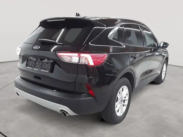 Ford Kuga view 4