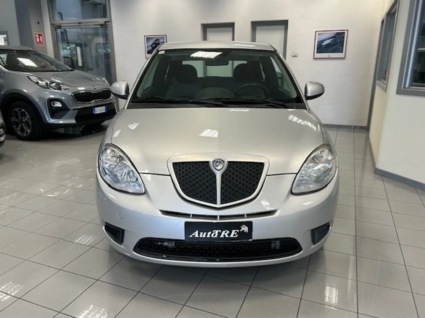Lancia Ypsilon Ypsilon 1.2 8v Argento Argent - 2