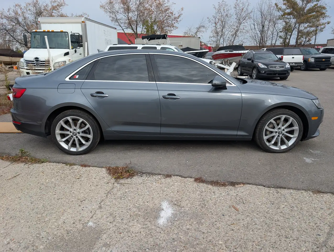 Audi A4 снимка Audi A4