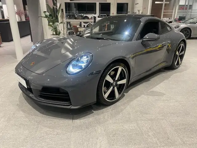 Porsche 992 Carrera PDK - IVA Esposta