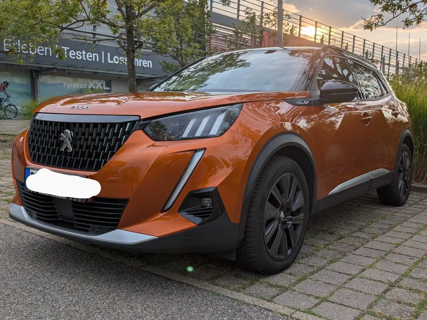 Peugeot 2008 2008 PureTech 155 EAT8 GT Pack Orange - 2