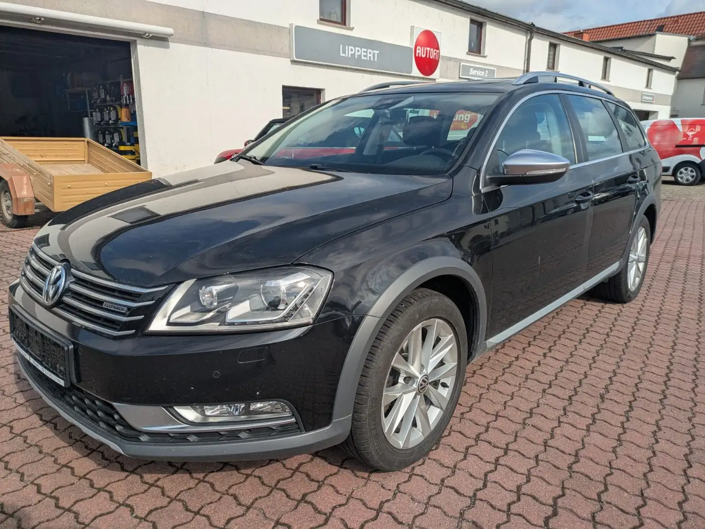 Volkswagen Passat Alltrack Variant 2.0TDI 140PS BMT 4Motion Schwarz - 1