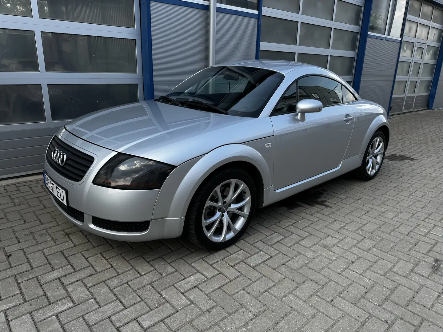 Audi TT 1.8t - 1