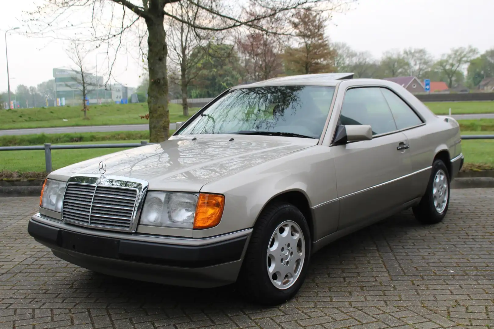 Mercedes-Benz 500 200-serie 200-500 (W124) 230 CE PRACHTGIE ORIGINEL - 2
