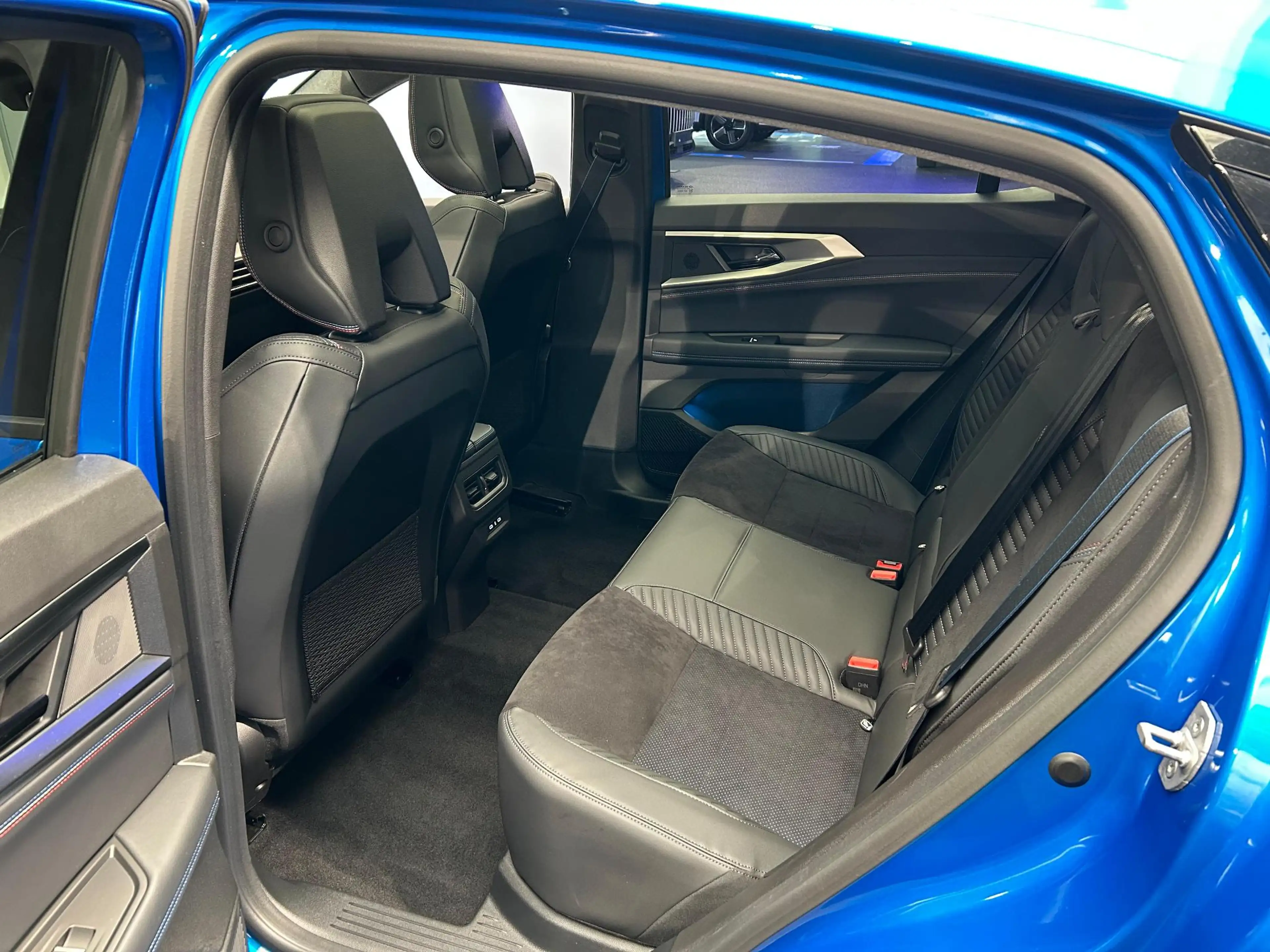 Renault Rafale 1.2 E-Tech full hybrid 200 esprit Alpine | Head up — photo 8