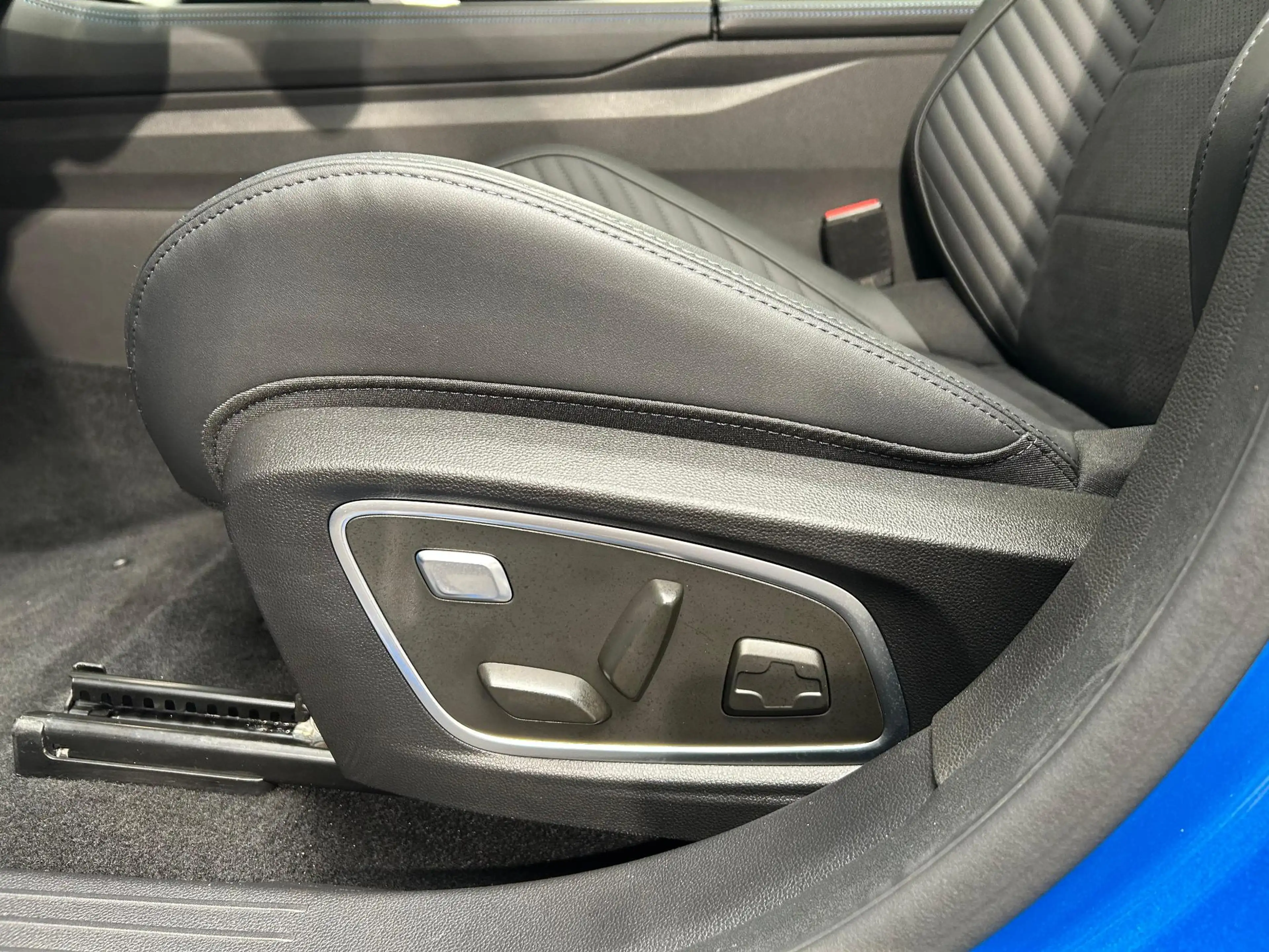 Renault Rafale 1.2 E-Tech full hybrid 200 esprit Alpine | Head up — photo 25
