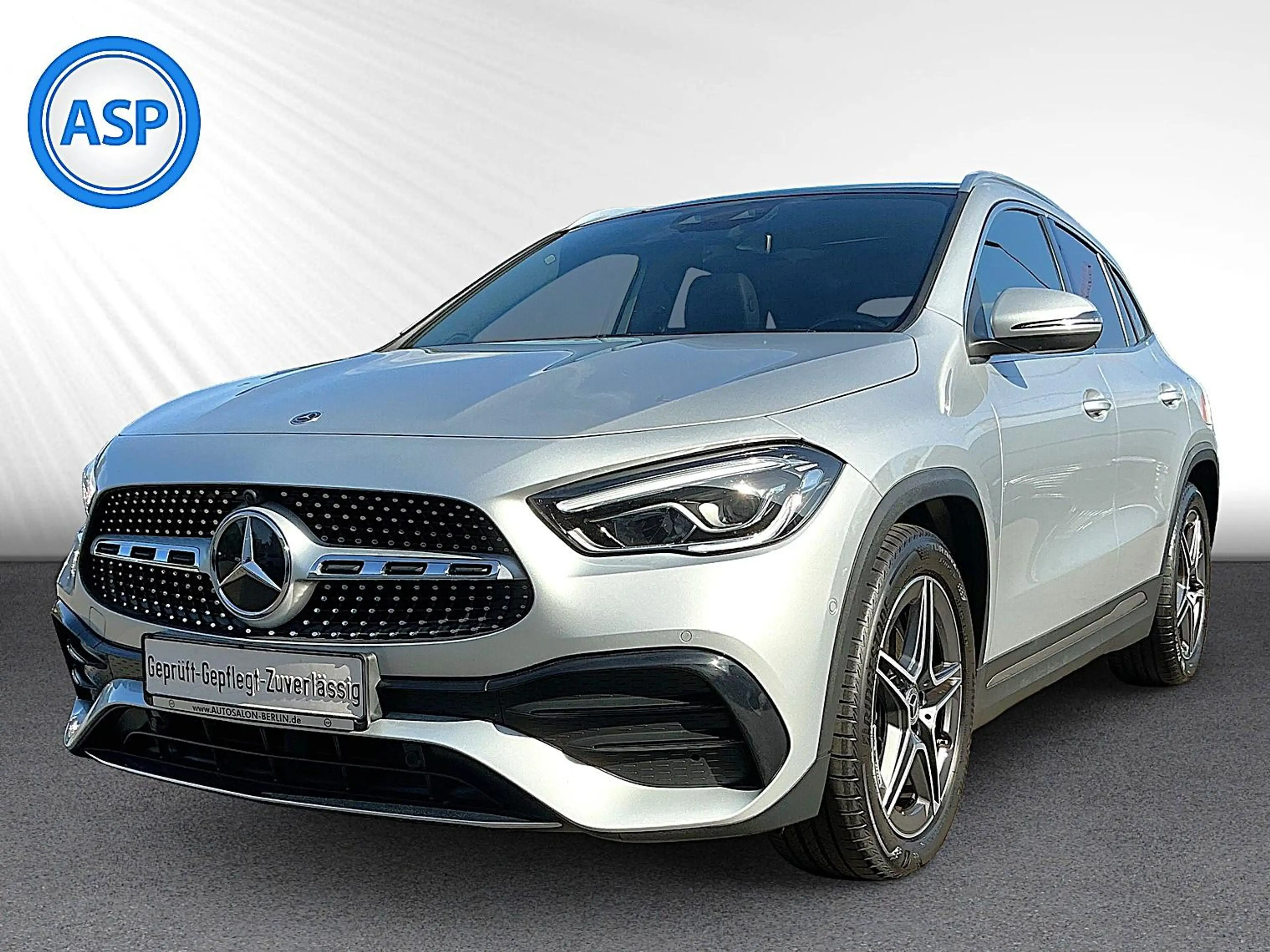 Mercedes-Benz GLA 250 AUT 4x4 AMG LED PAN BURMEST Apple&Andro