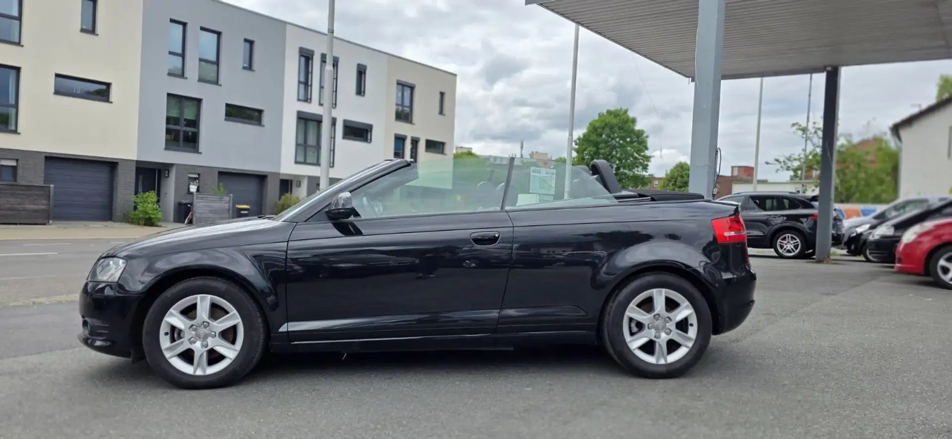 Audi A3 Cabriolet Attraction Schwarz - 2