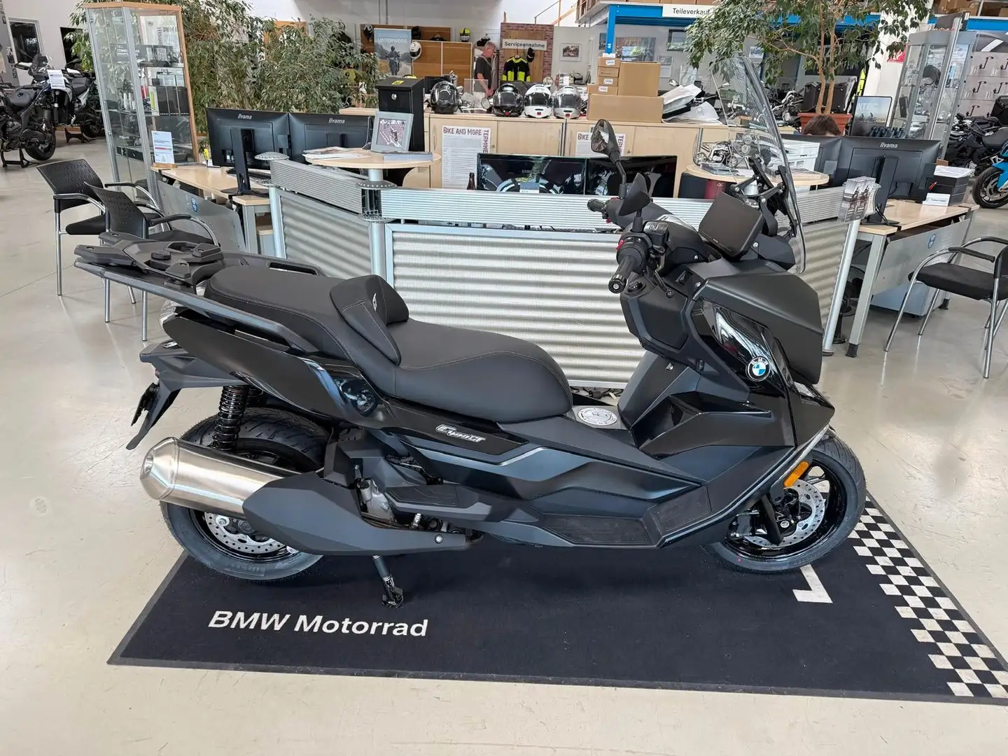 BMW C 400 GT Mod. 2025 Navi und Gepäckbrücke Noir - 2
