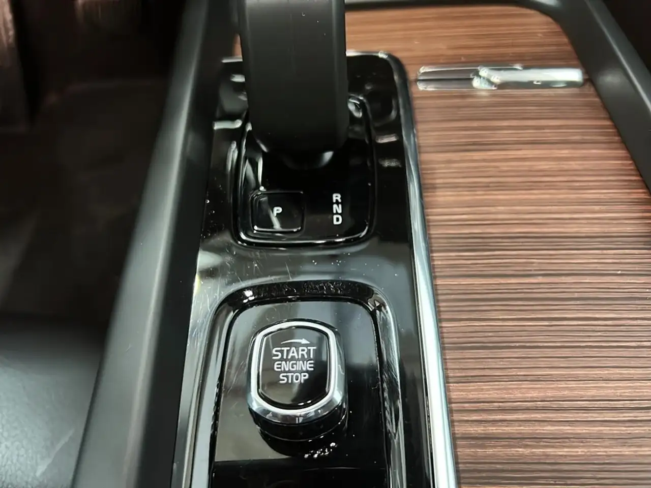 Volvo XC60 снимка Volvo XC60