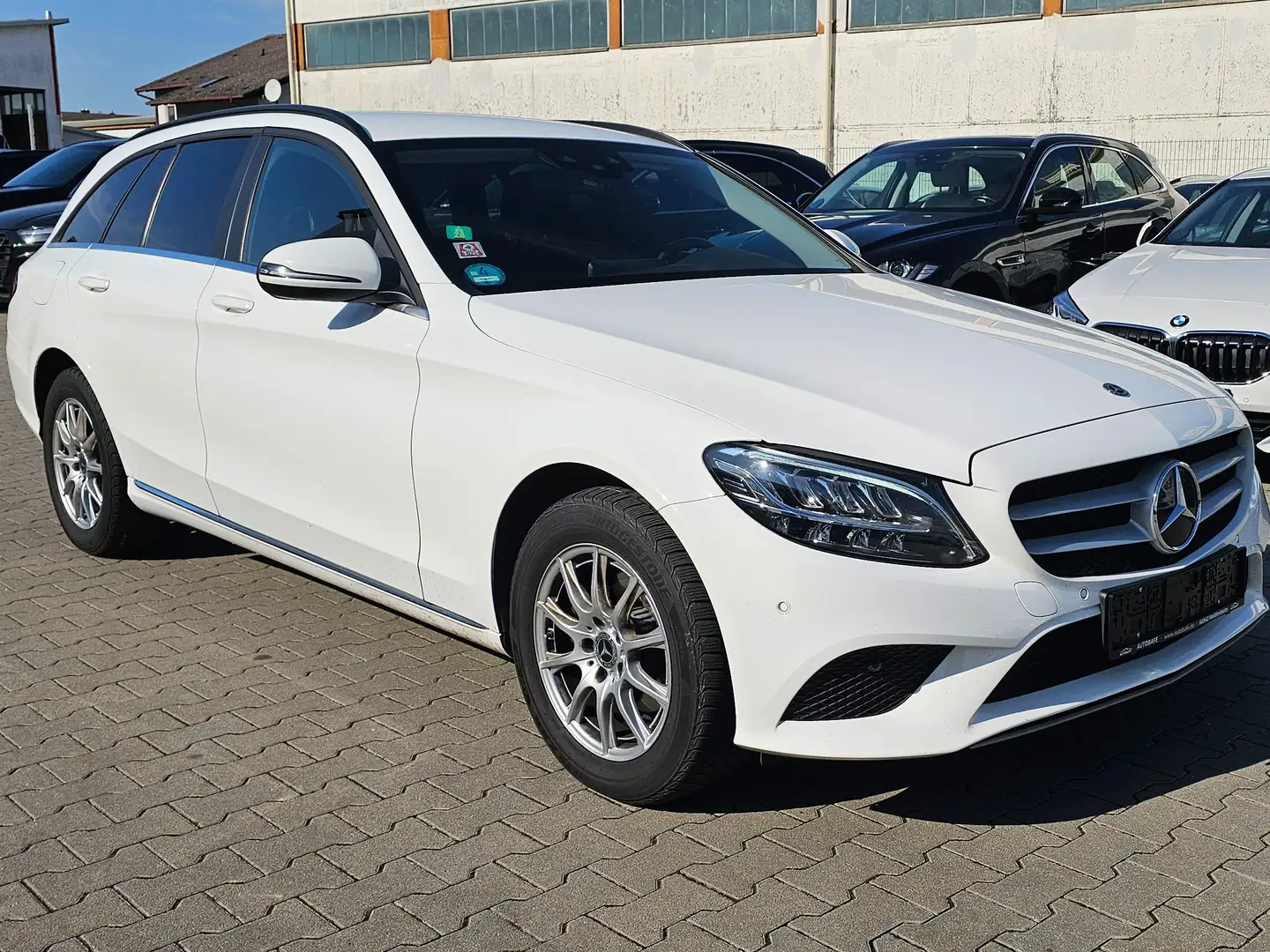 Mercedes-Benz C 180 C 180 T d Navi*Kamera*LED*SHZ Weiß - 1