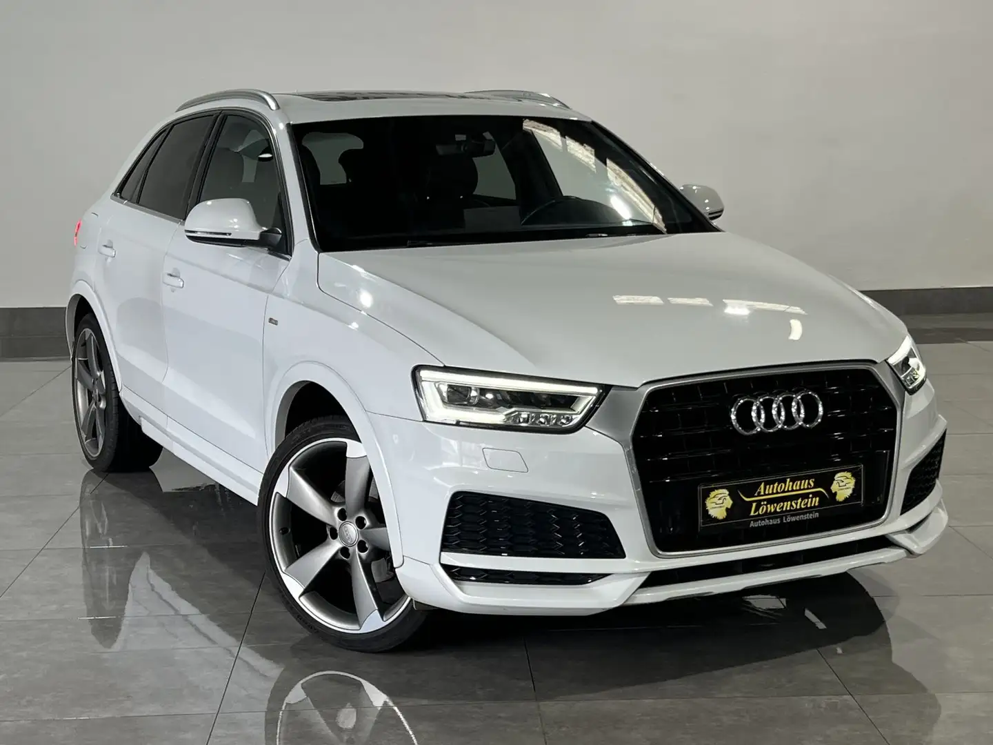 Audi Q3 SPORT*PANO*SHZ* Weiß - 2
