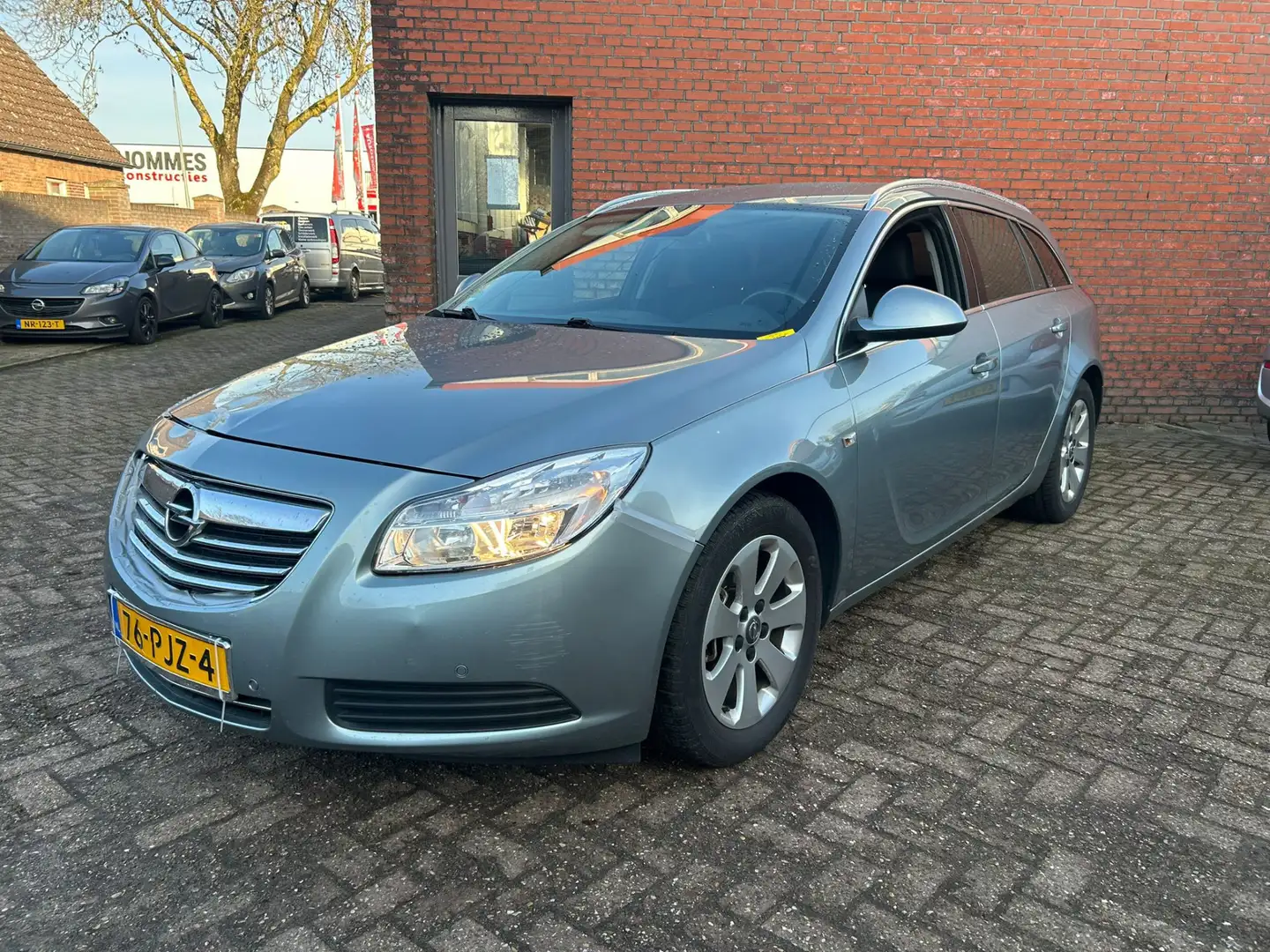 Opel Insignia Sports Tourer 1.6 T Edition//180pk//Navi//Voorscha Grau - 1