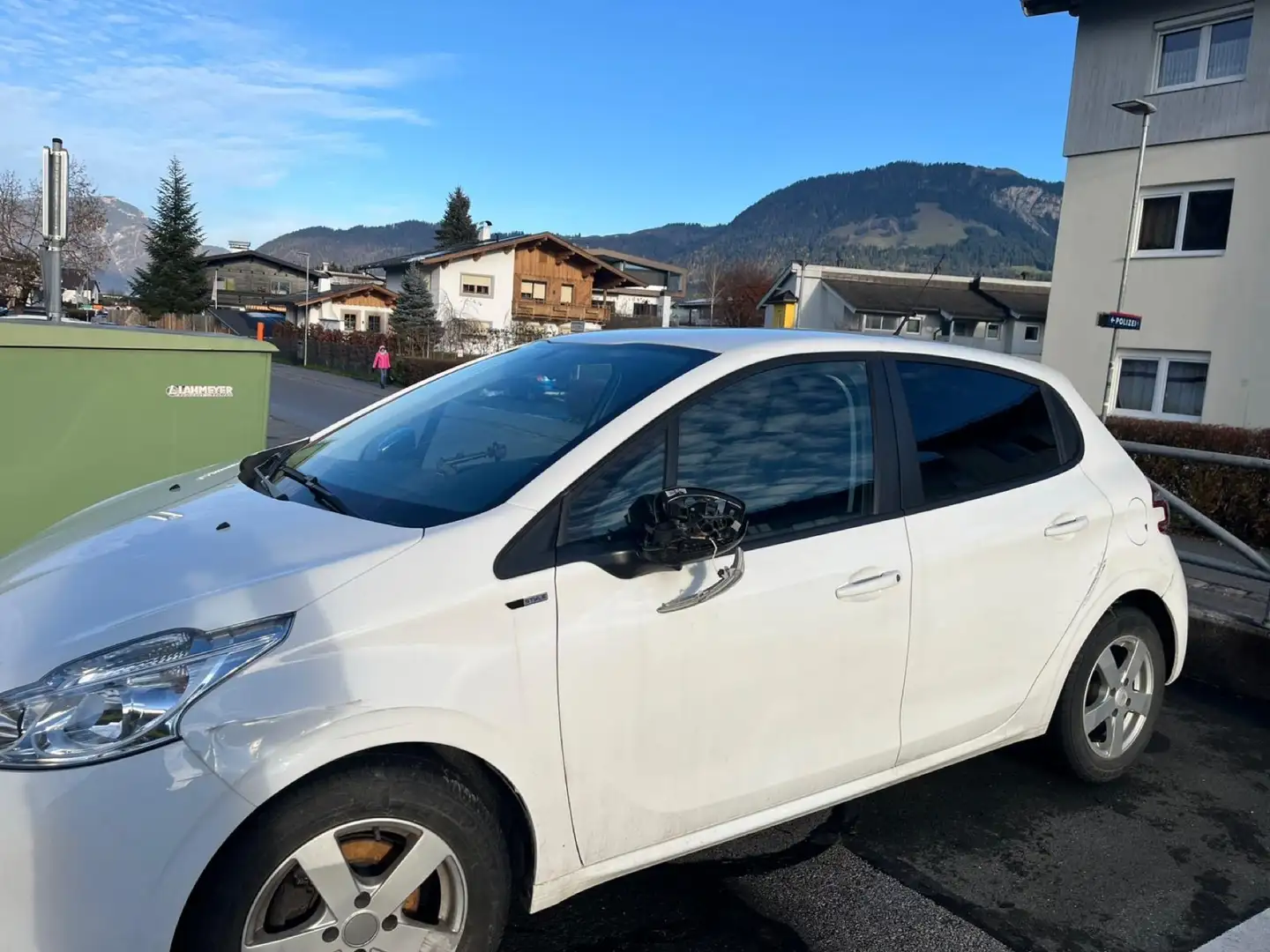 Peugeot 208 Style 1,2 VTi 82 EURO 6 - 1
