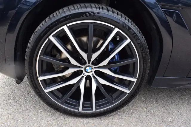 BMW X6 view 15