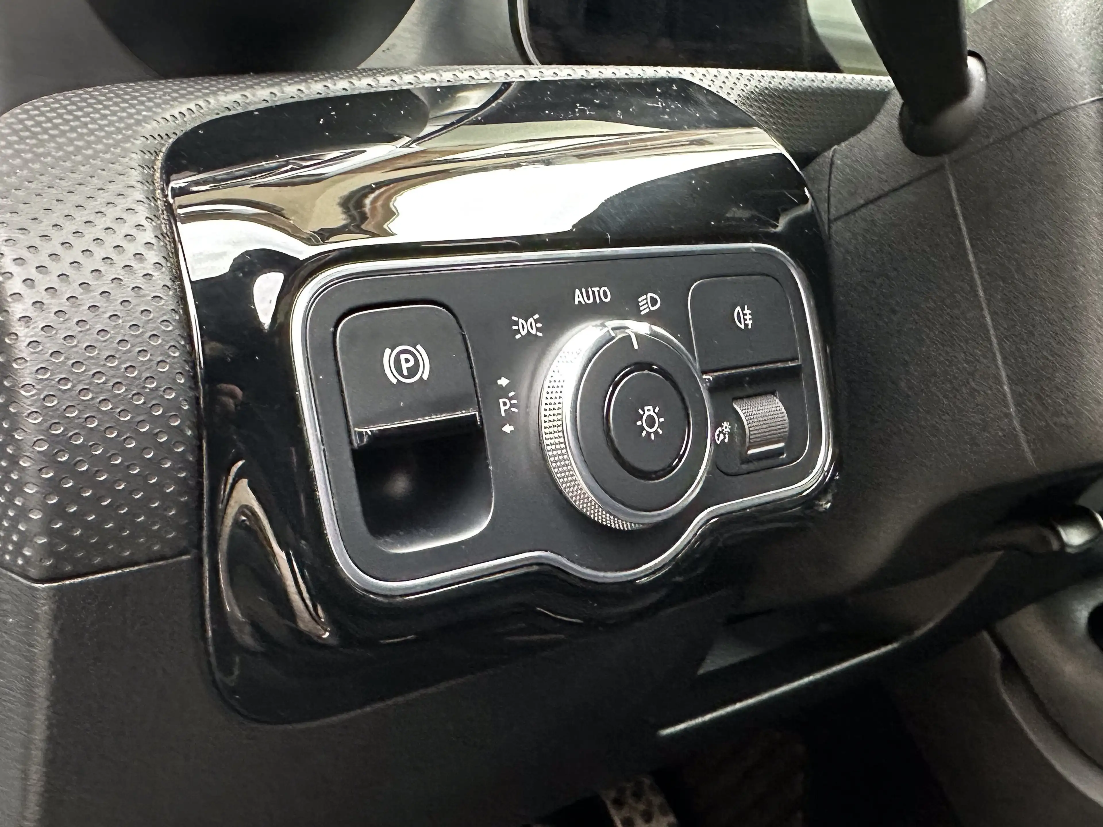 Mercedes-Benz A 45 AMG S 4-Matic+ / PANO / BURMESTER / GAR 12 MOIS — photo 13