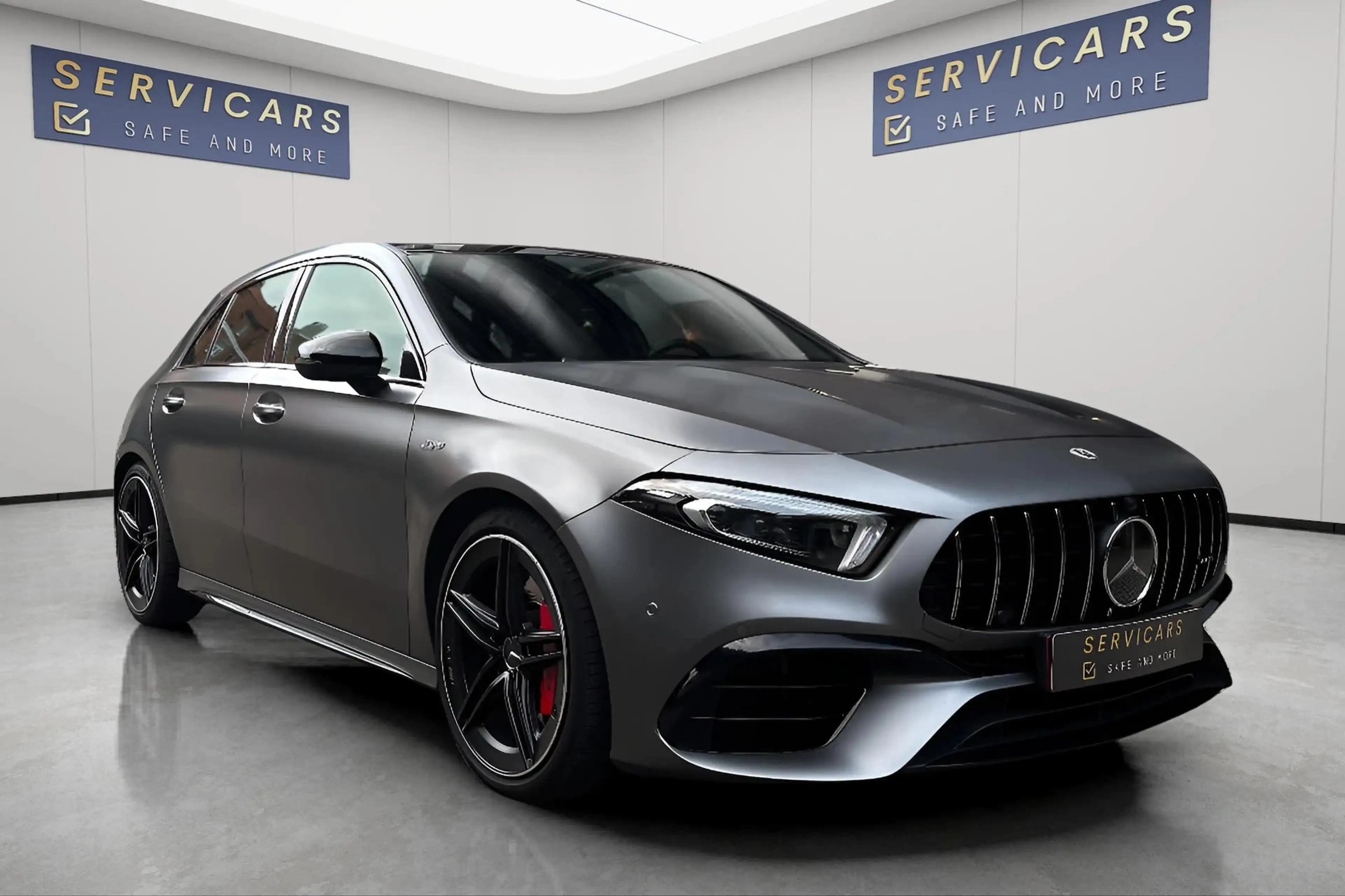 Mercedes-Benz A 45 AMG S 4-Matic+ / PANO / BURMESTER / GAR 12 MOIS — photo 3