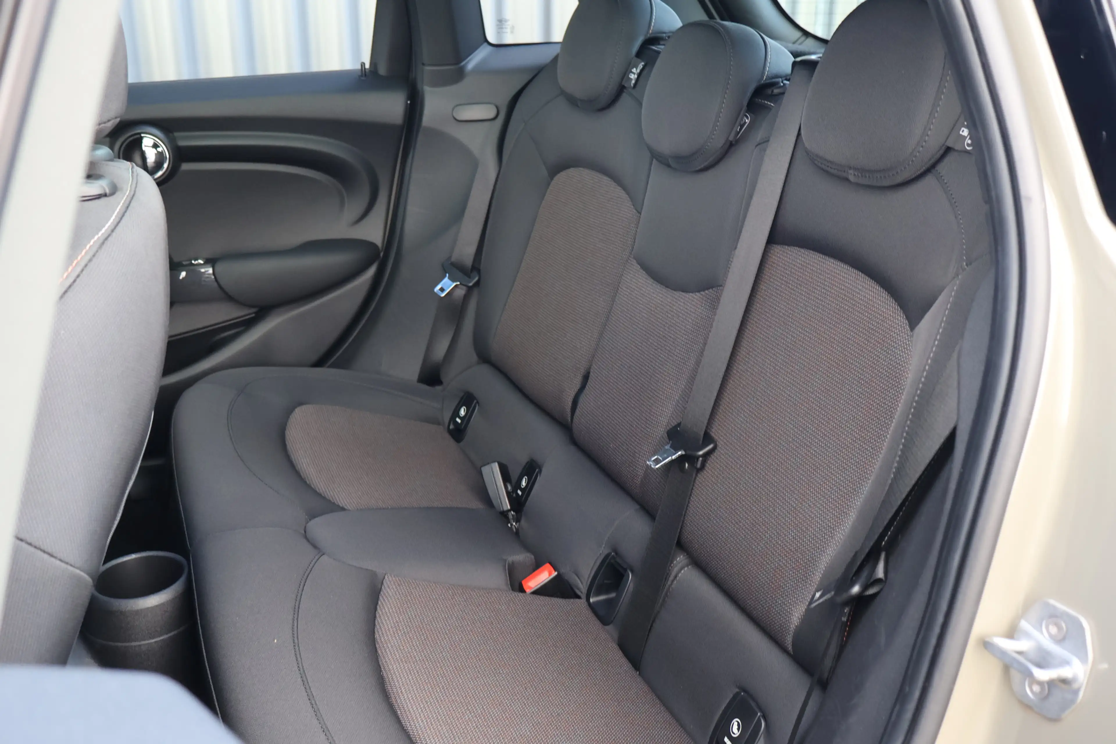 MINI Cooper Hatchback Salt / Panoramadak / Comfort Access / LE — photo 6