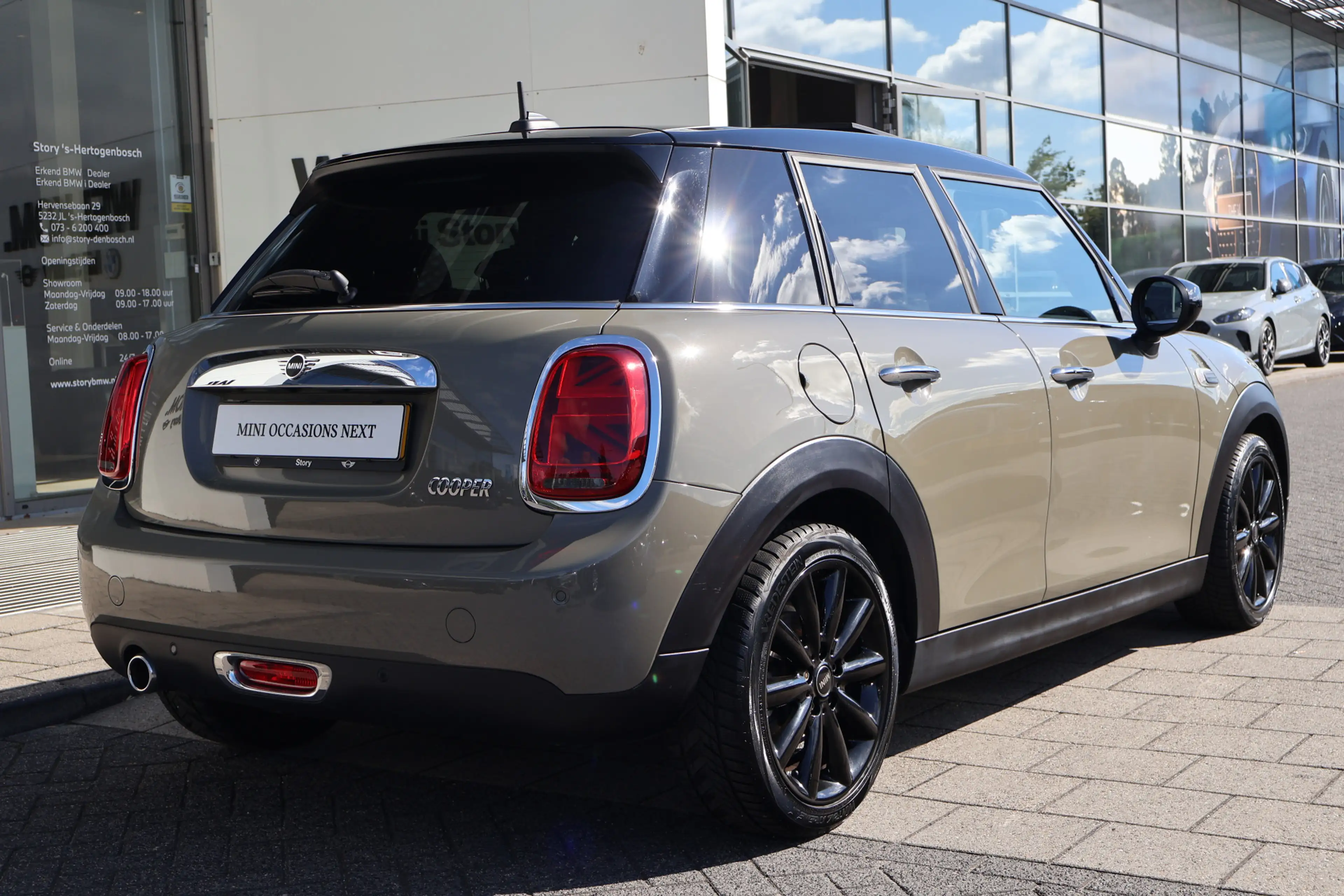 MINI Cooper Hatchback Salt / Panoramadak / Comfort Access / LE — photo 7