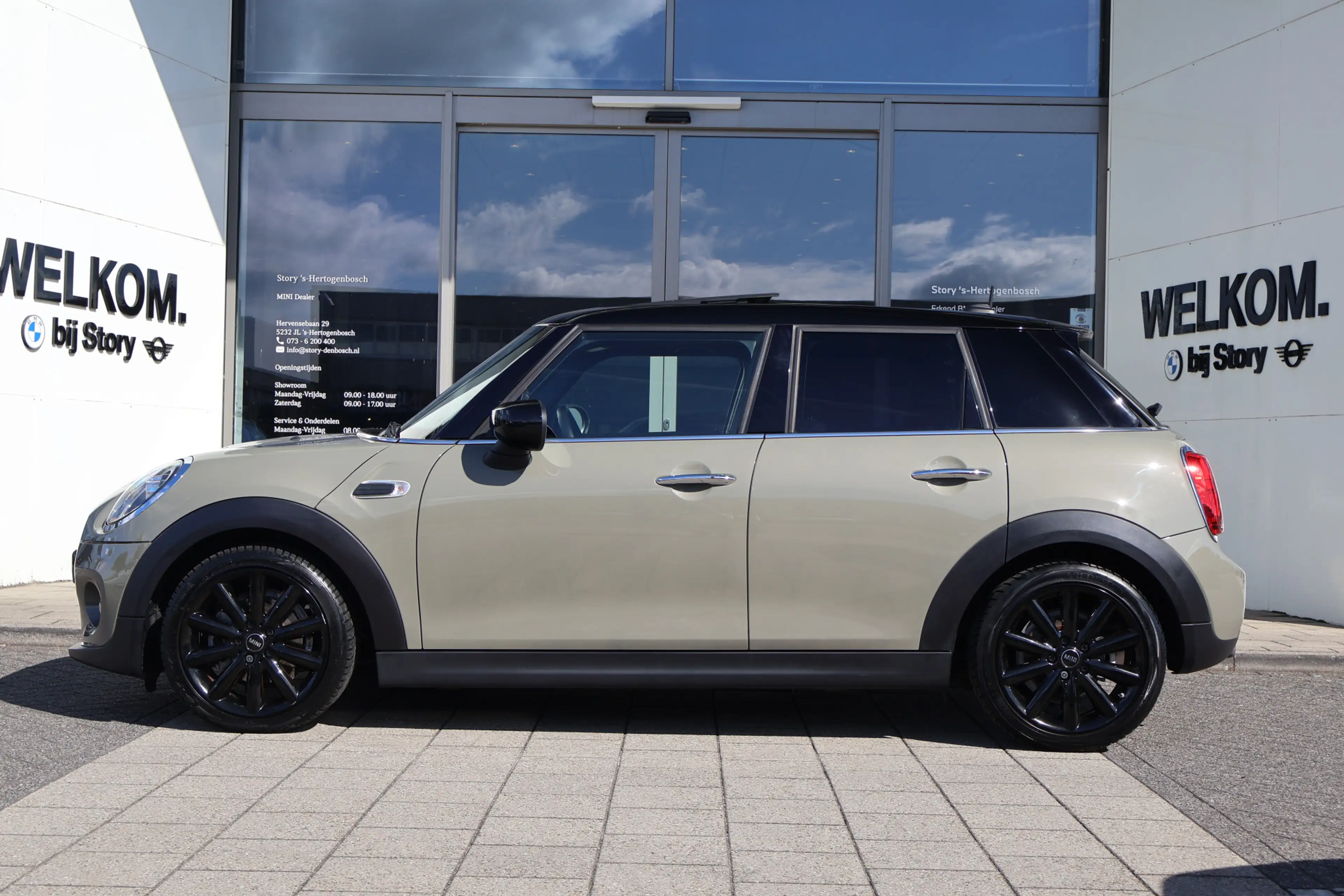 MINI Cooper Hatchback Salt / Panoramadak / Comfort Access / LE — photo 8