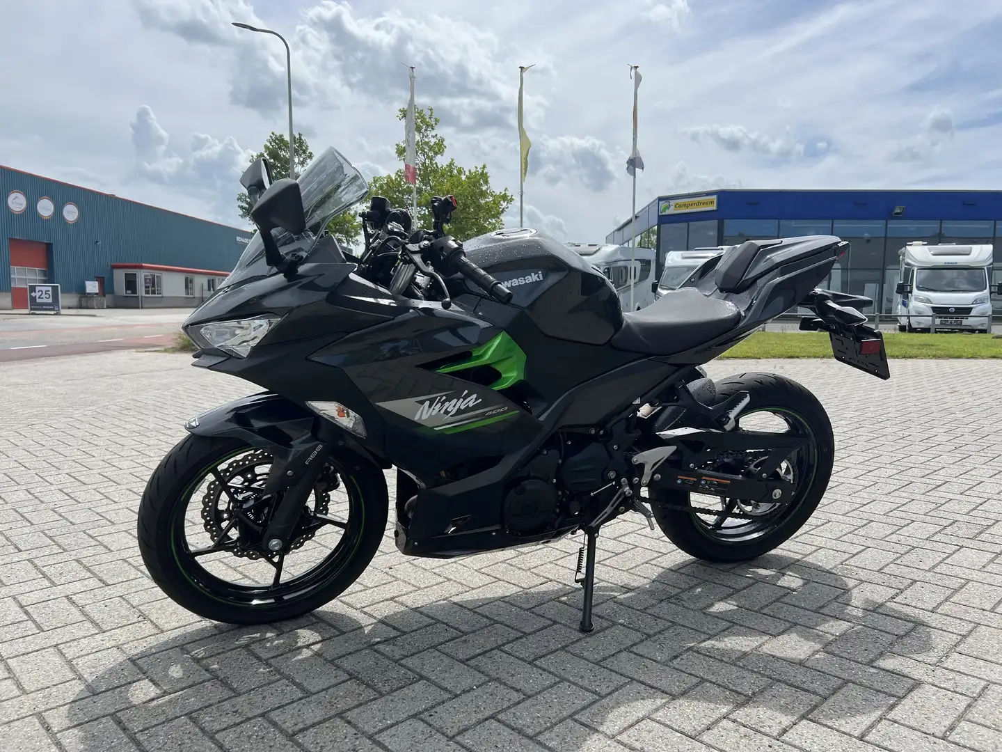 Kawasaki Ninja 400 Kawasaki Ninja 400 KRT Edition – 2023 - ABS Black - 2