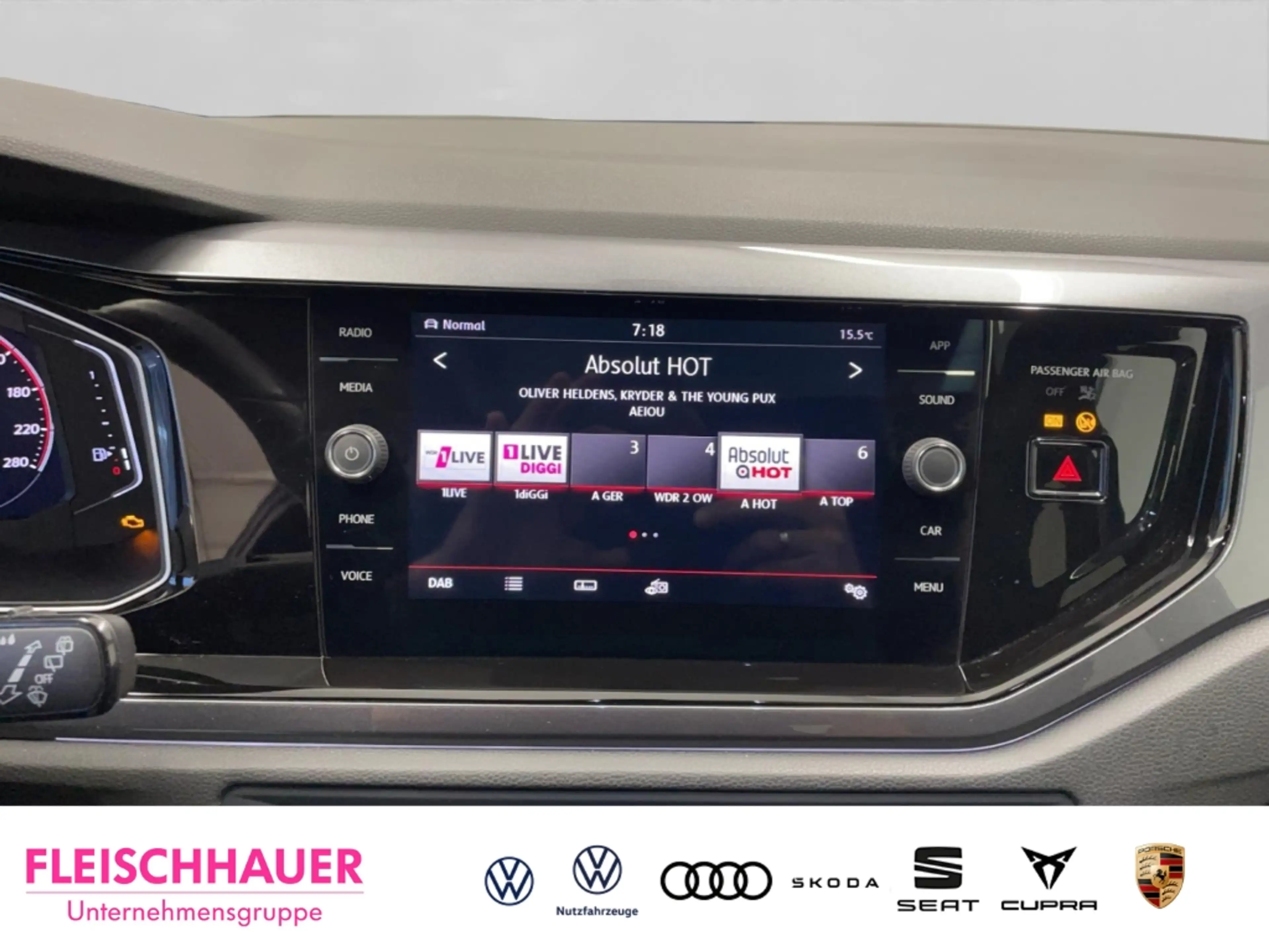 Volkswagen Polo GTI VI 2,0 TSI LED Tel.-Vorb. Pano DAB SHZ Temp PDCv+h — photo 15