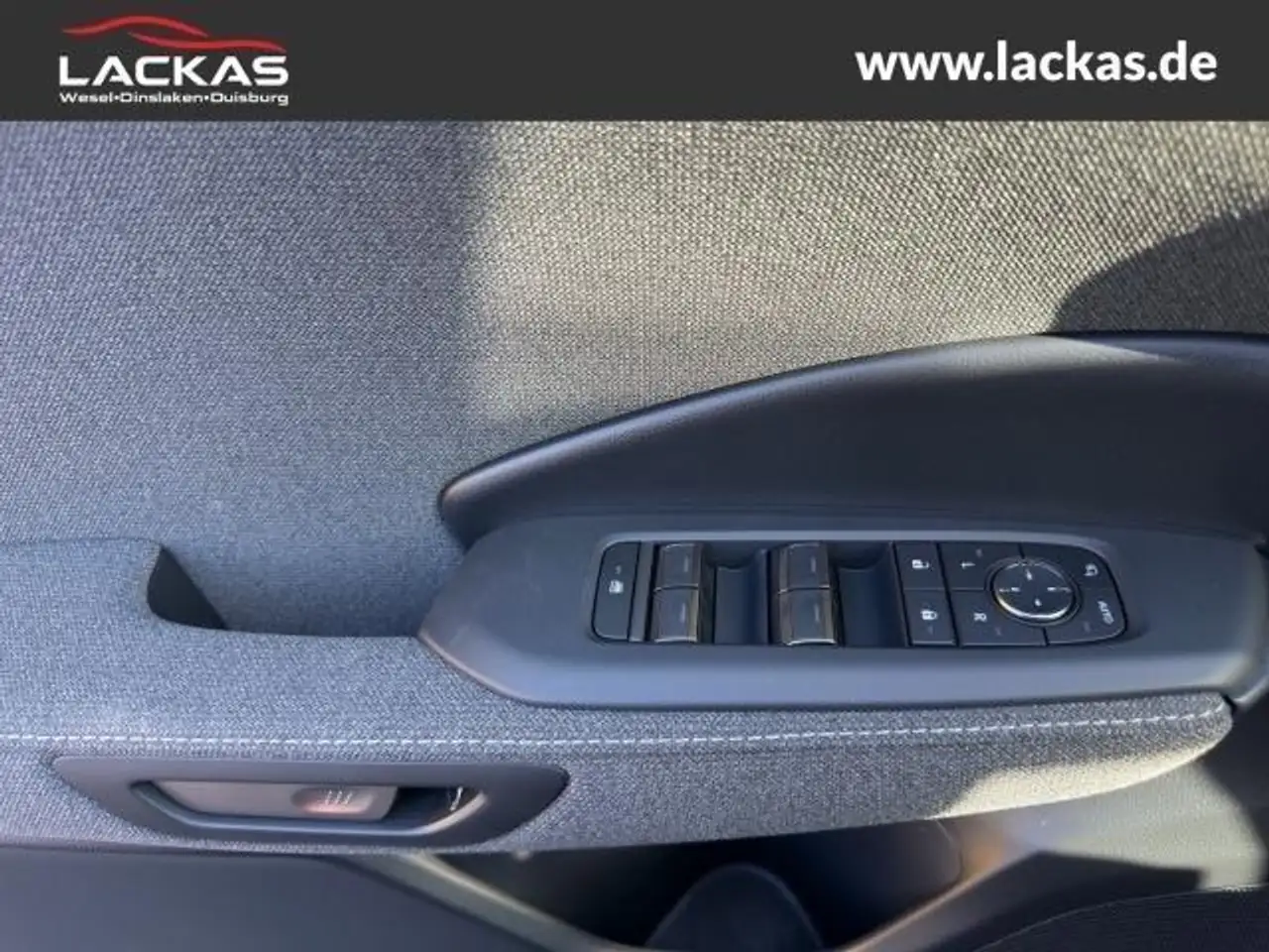 Lexus LBX Basis*1.5*KOMFORT-PAK.* INKL: AHK*ALLWETTER* 13