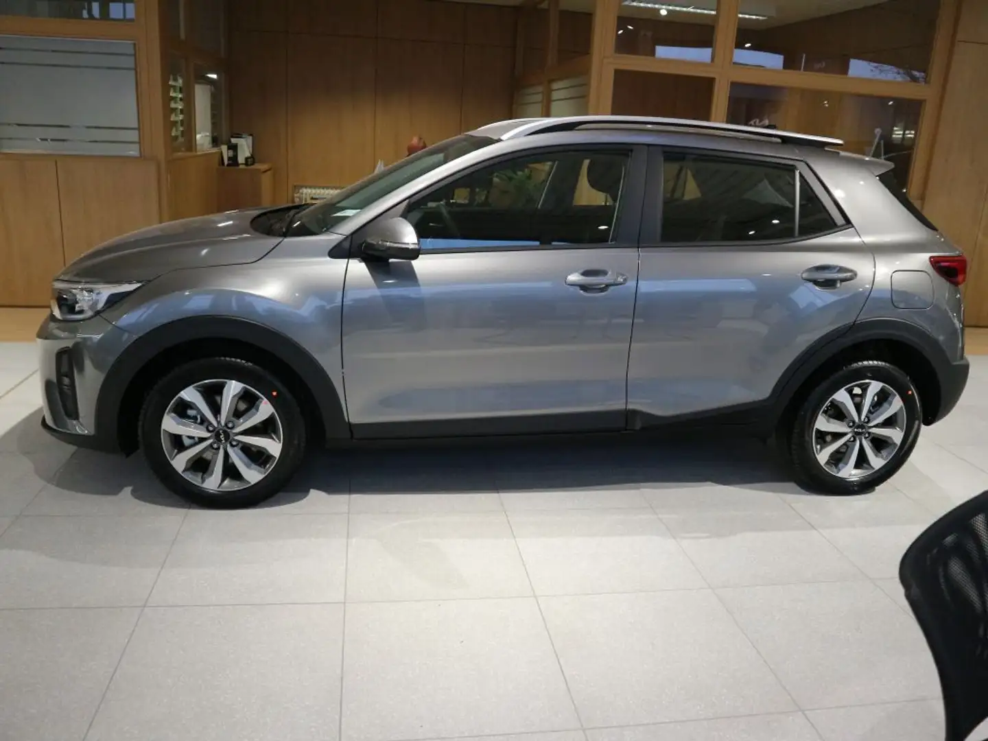 Kia Stonic 1.0 T-GDI 100 OPF Vision (YB/YB-KMD) Gris - 2