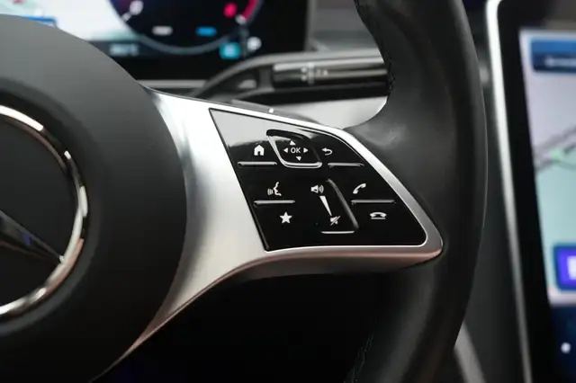 Mercedes-Benz C-Class view 17