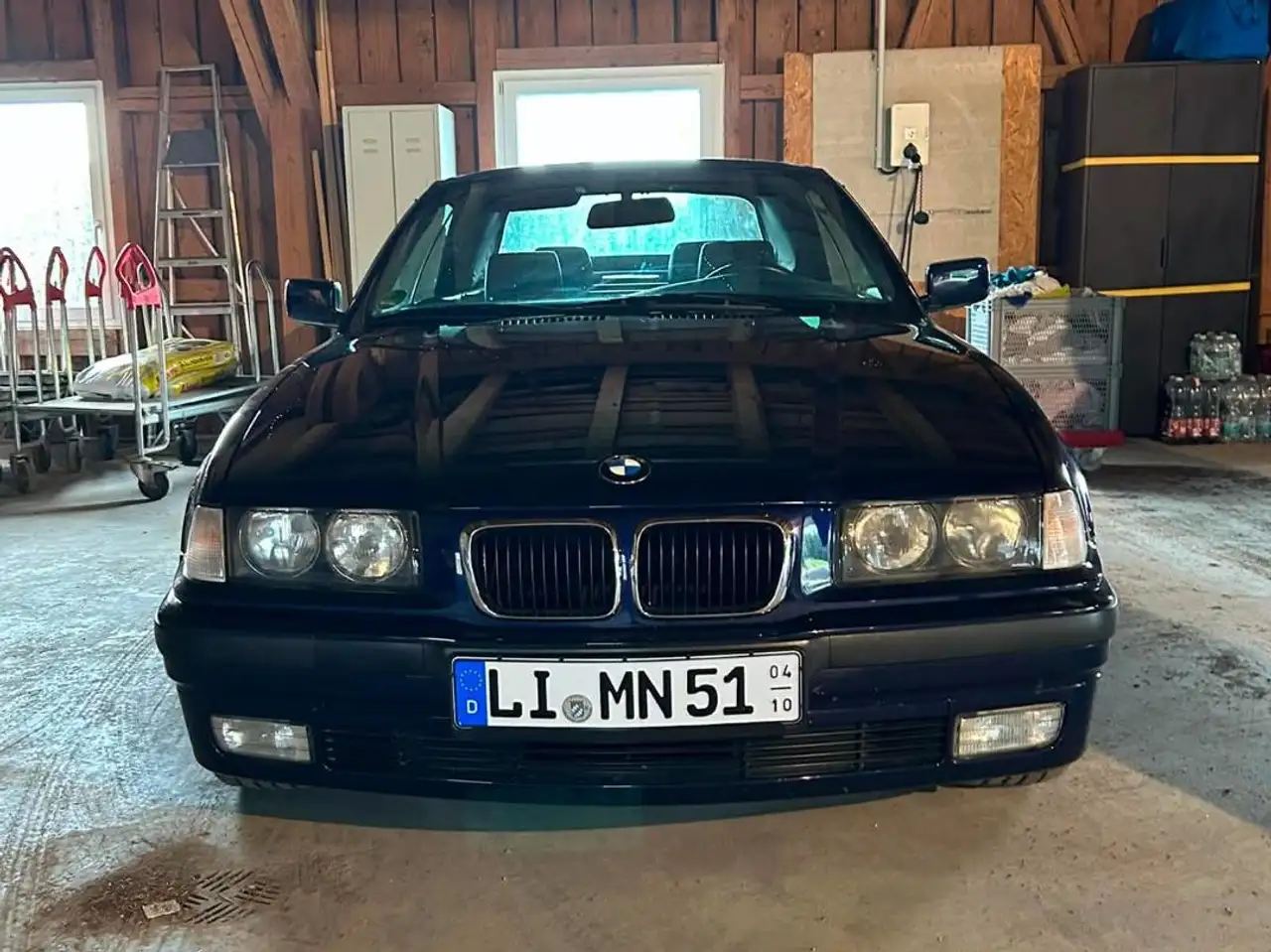 BMW 318i, foto 3