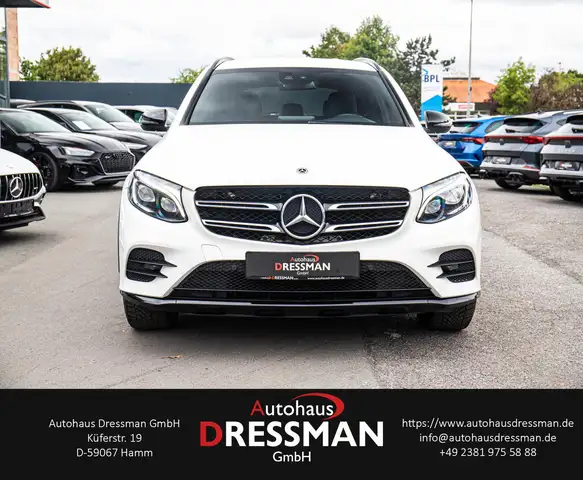 Mercedes-Benz GLC view 2