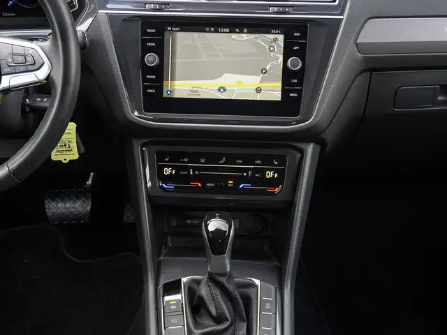 Volkswagen Tiguan Allspace view 12