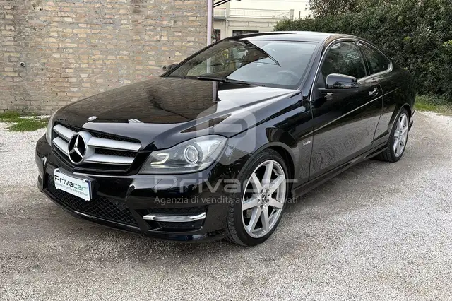 Mercedes-Benz C 220 C 220 CDI BlueEFFICIENCY Coupé Avantgarde