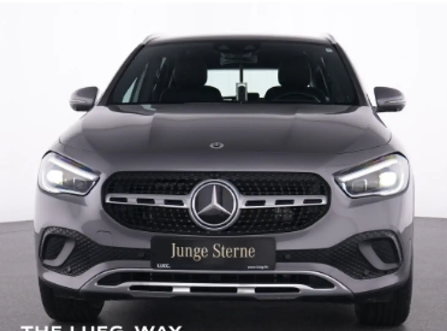 Mercedes-Benz MERCEDES-BENZ Clase GLA Todoterreno  Automático d Gris - 2