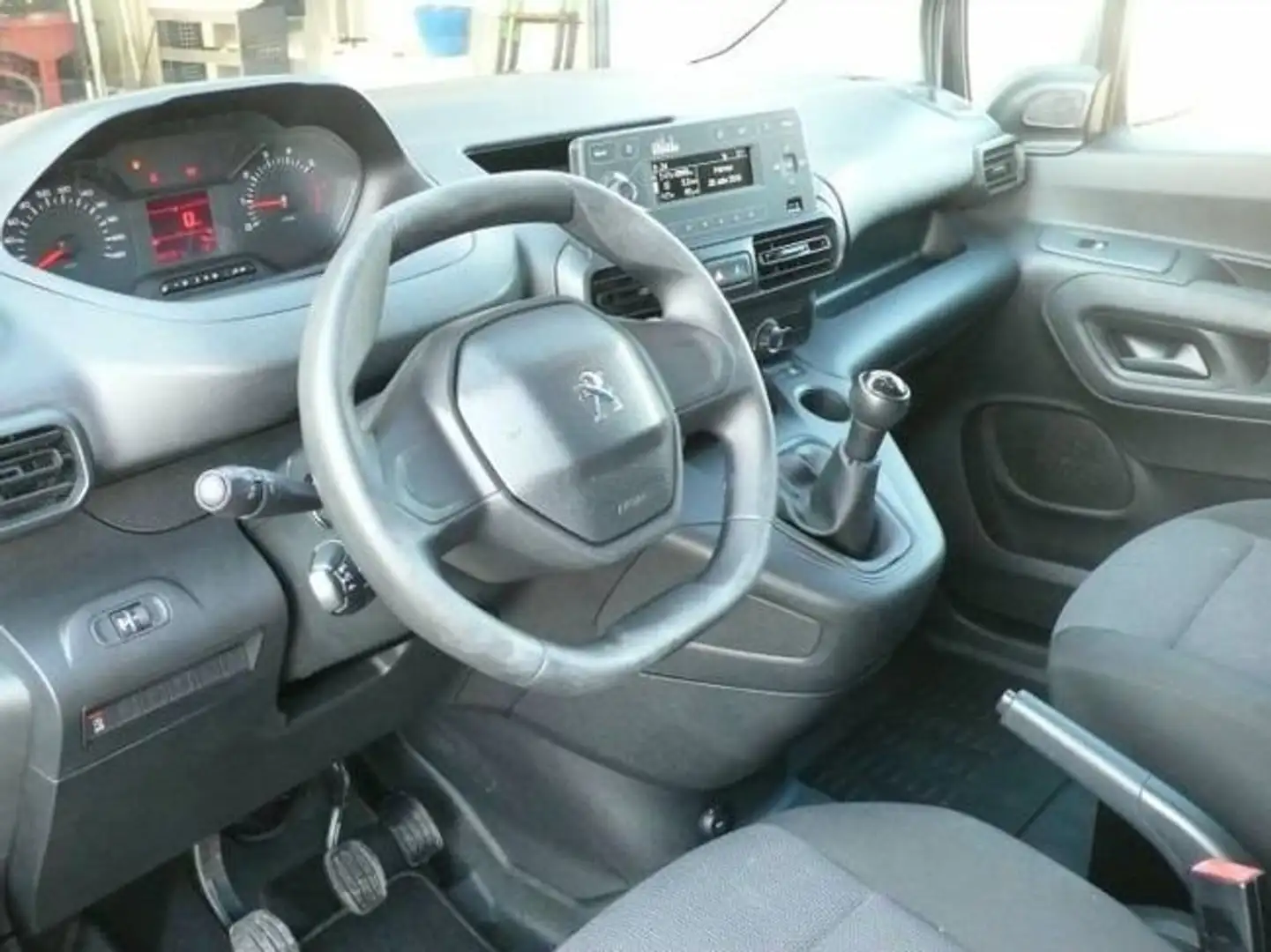 Peugeot Partner ICE BLUE HDI 100CV Blanco - 2