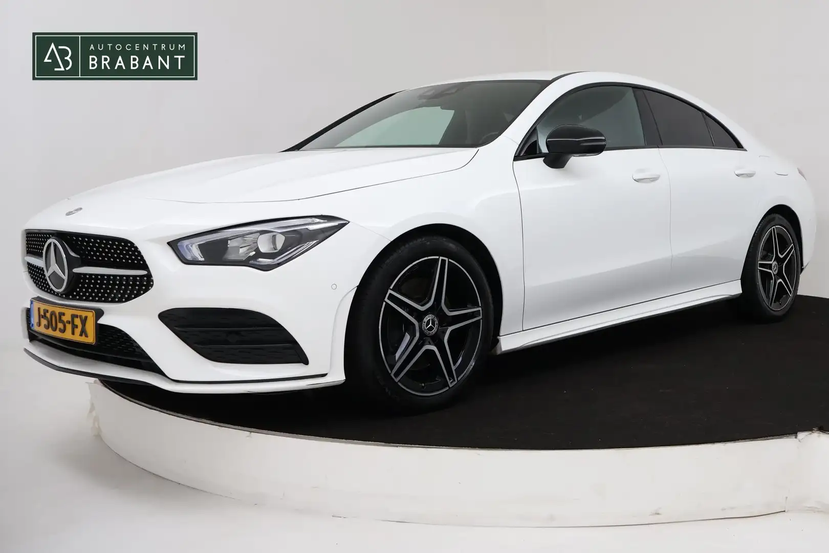 Mercedes-Benz CLA 220 AMG (PARKEERSENSOREN, NAVIGATIE, ACHTERUITRIJCAMER bijela - 1
