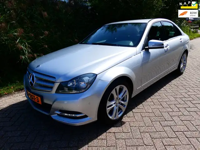 Mercedes-Benz C 180