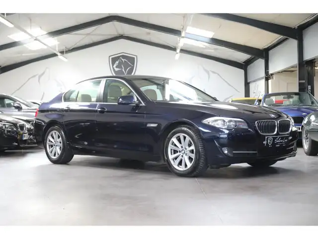 BMW 523 523i LUXE 3.0 6 CYLINDRES 205 F10 / FAIBLE KILOMETRAGE / BOITE MECANIQUE