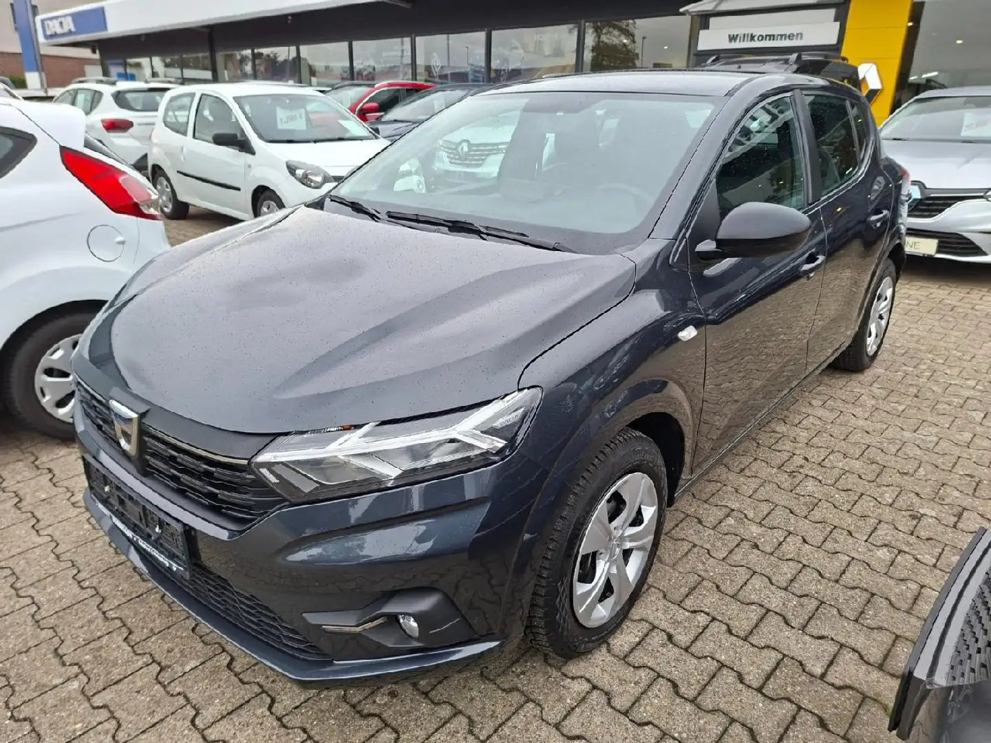 Dacia Sandero Essential*LPG*AppleCar*Tempo*Klima Grau - 1